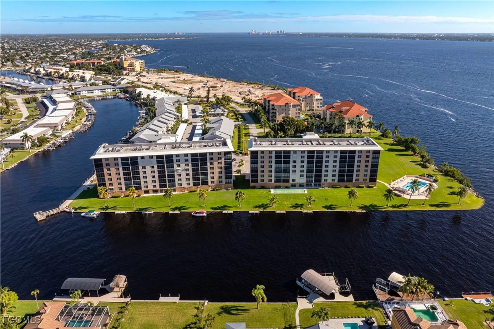 Property Slideshow image 42 of 48 | 4280 se 20th pl 802, Cape Coral, FL, 33904