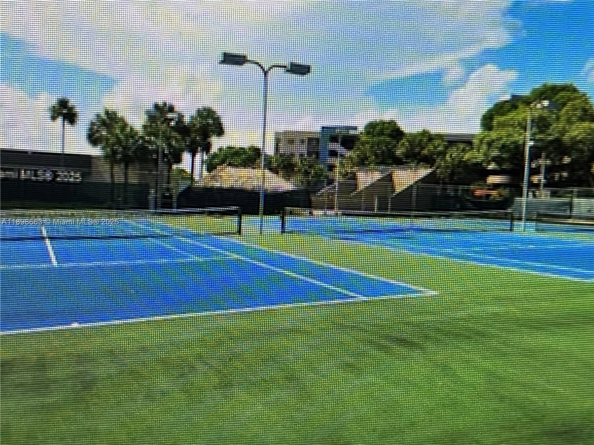 Property Slideshow image 11 of 12 | 900 colony point cir apt 305, Pembroke Pines, FL, 33026