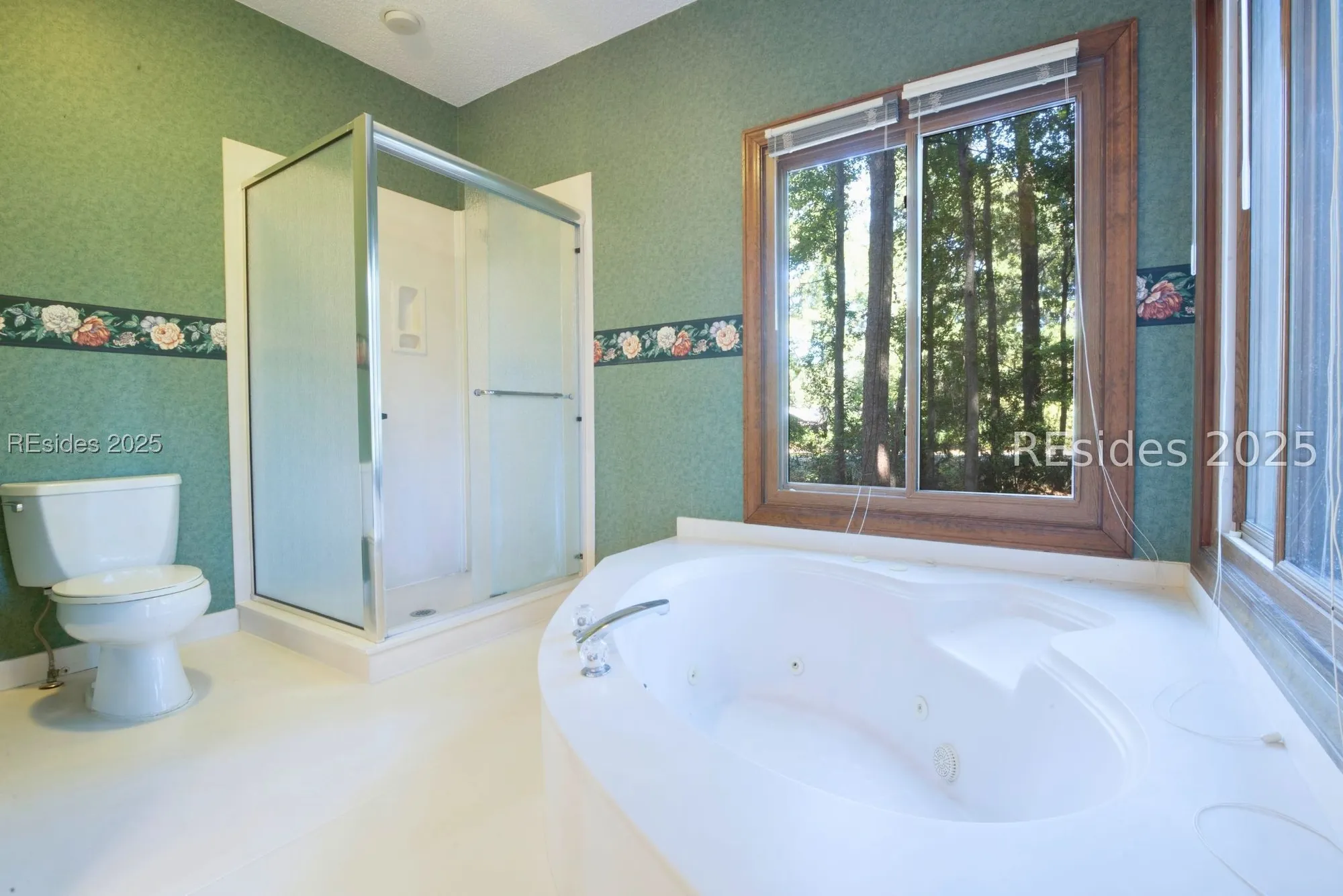 Property Slideshow image 19 of 75 | 1 royal james dr, Hilton Head Island, SC, 29926