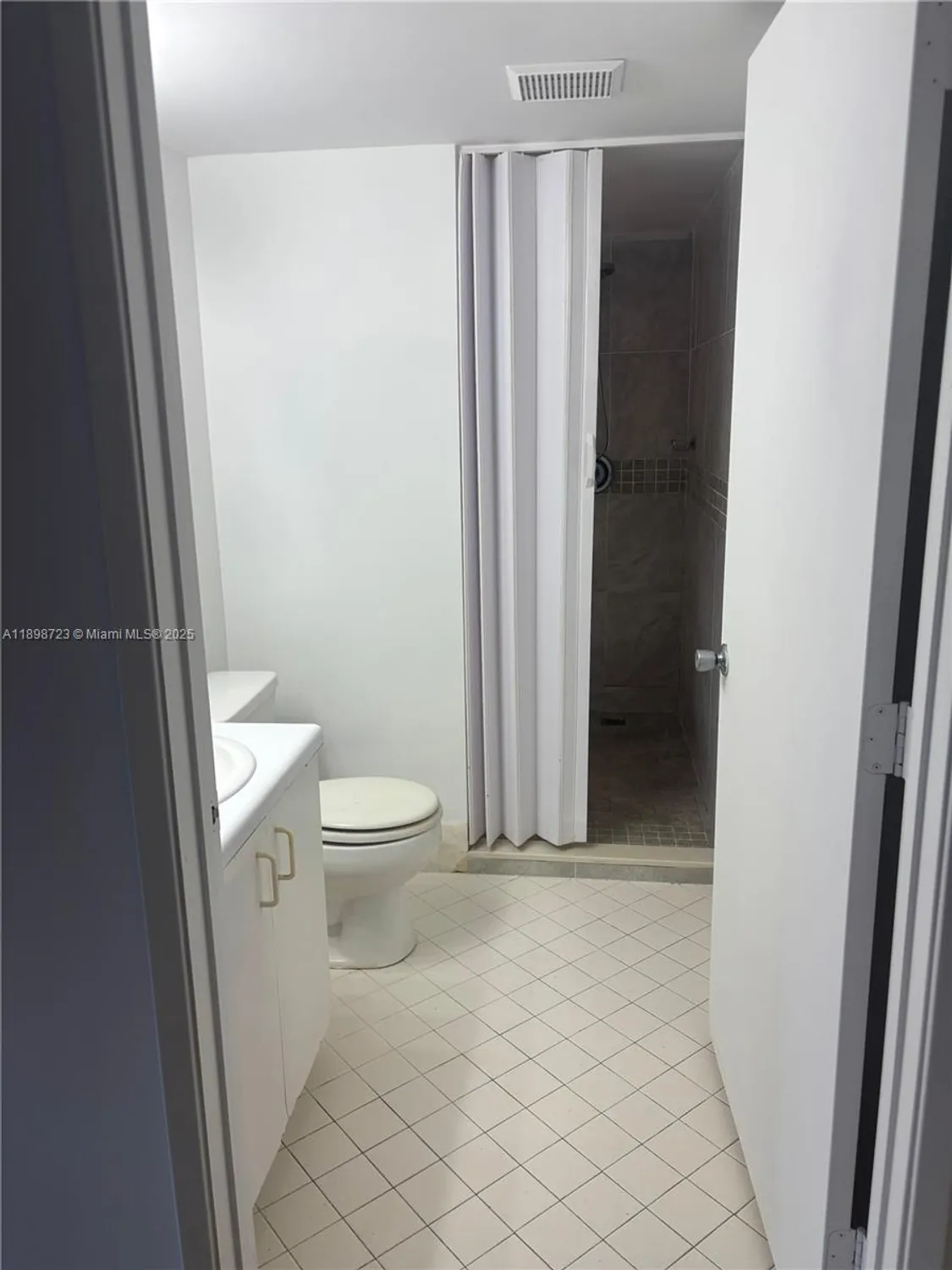 Property Slideshow image 20 of 38 | 1601 sw 128th ter apt 111a, Pembroke Pines, FL, 33027