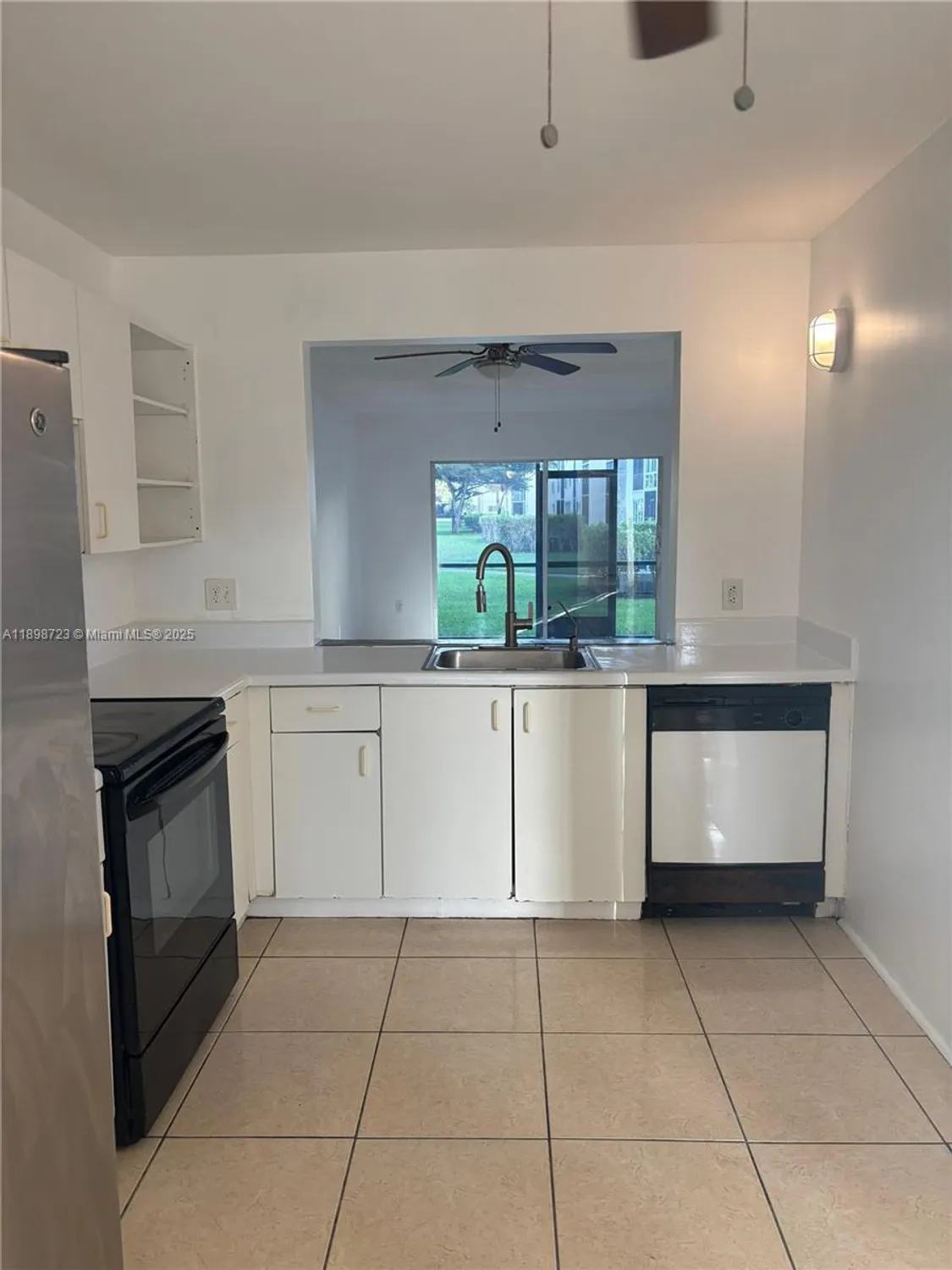 Property Slideshow image 34 of 38 | 1601 sw 128th ter apt 111a, Pembroke Pines, FL, 33027