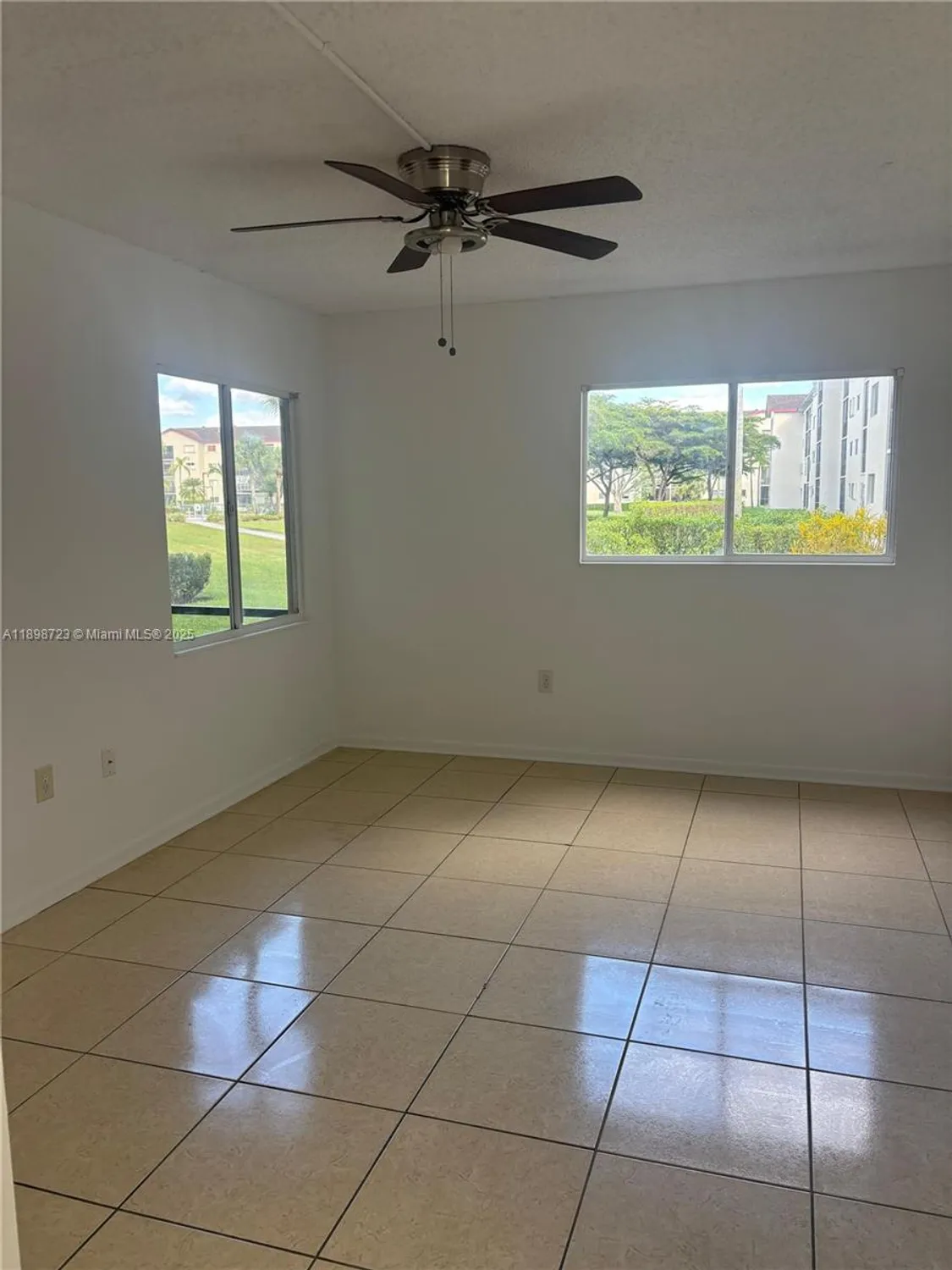 Property Slideshow image 9 of 38 | 1601 sw 128th ter apt 111a, Pembroke Pines, FL, 33027