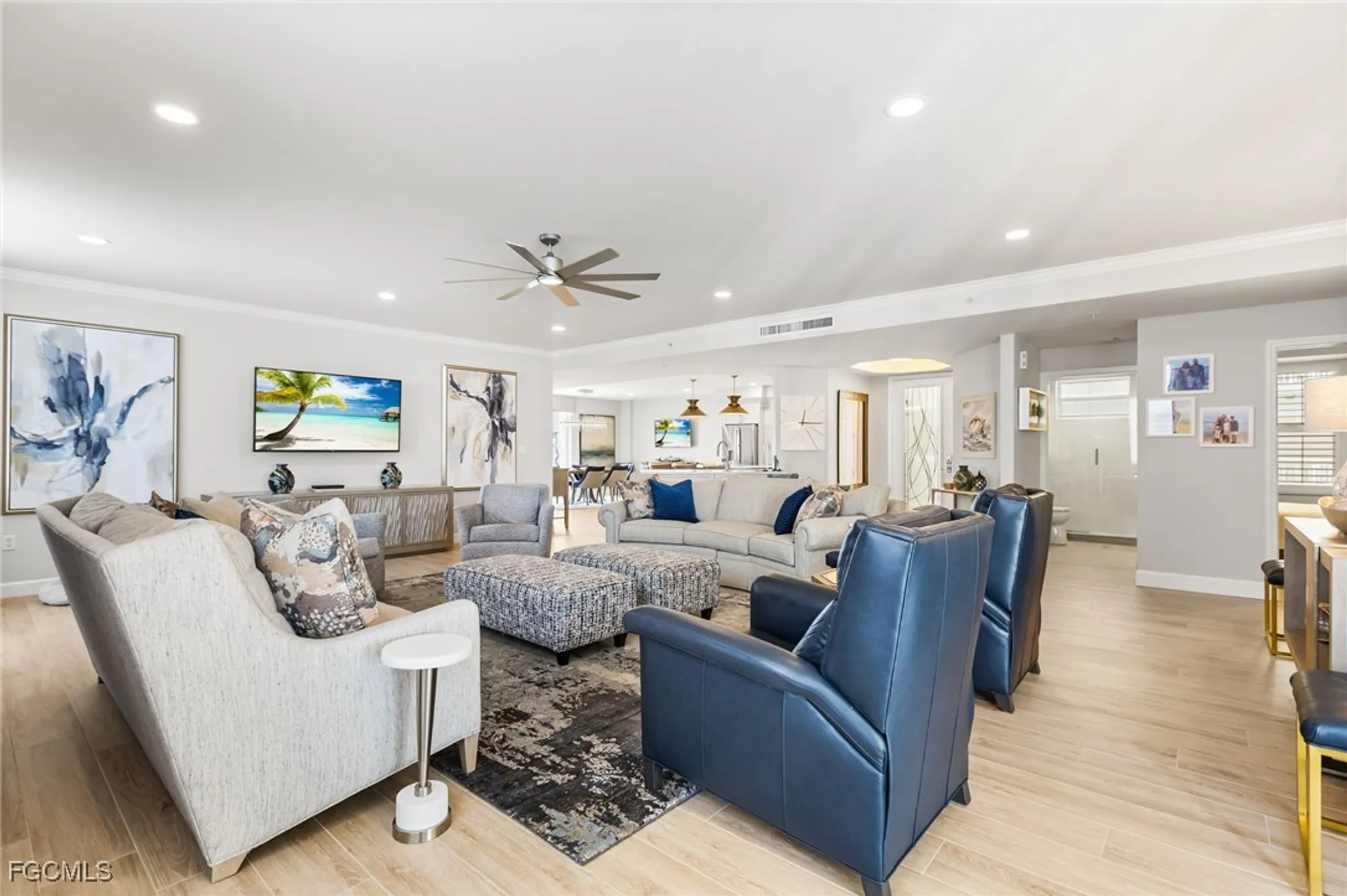 Property Slideshow image 12 of 49 | 14250 royal harbour ct unit 913, Fort Myers, FL, 33908