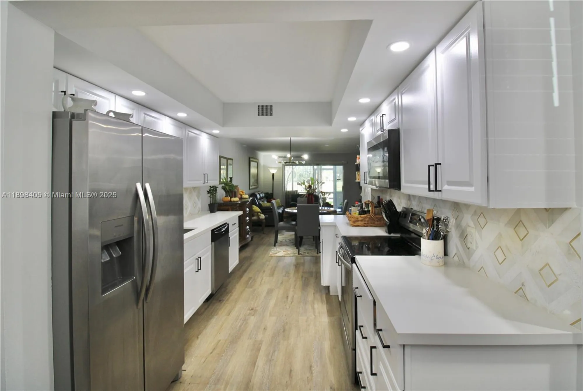 Property Slideshow image 4 of 27 | 1200 sw 125th ave 105l, Pembroke Pines, FL, 33027