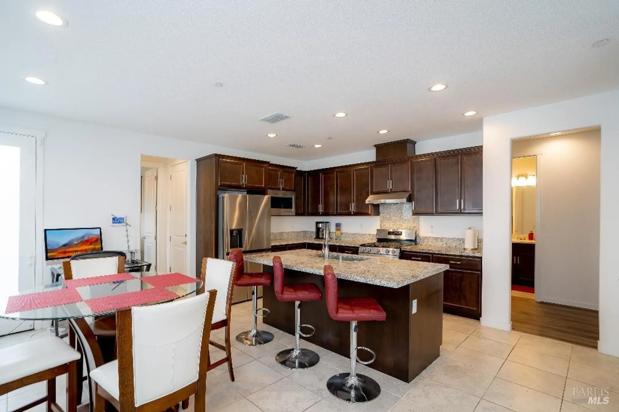 Property Slideshow image 7 of 19 | 2335 melrose lndg, Rio Vista, CA, 94571