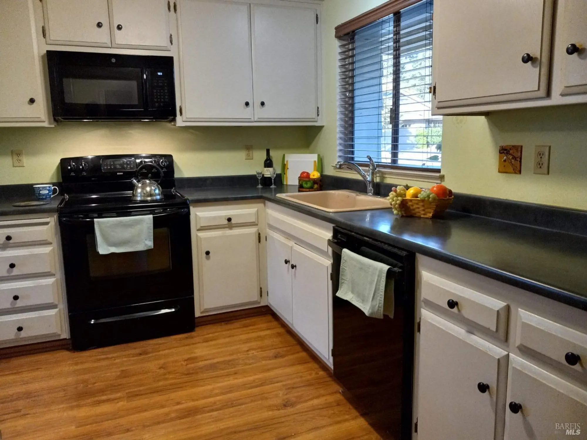 Property Slideshow image 22 of 57 | 6472 stone bridge rd, Santa Rosa, CA, 95409