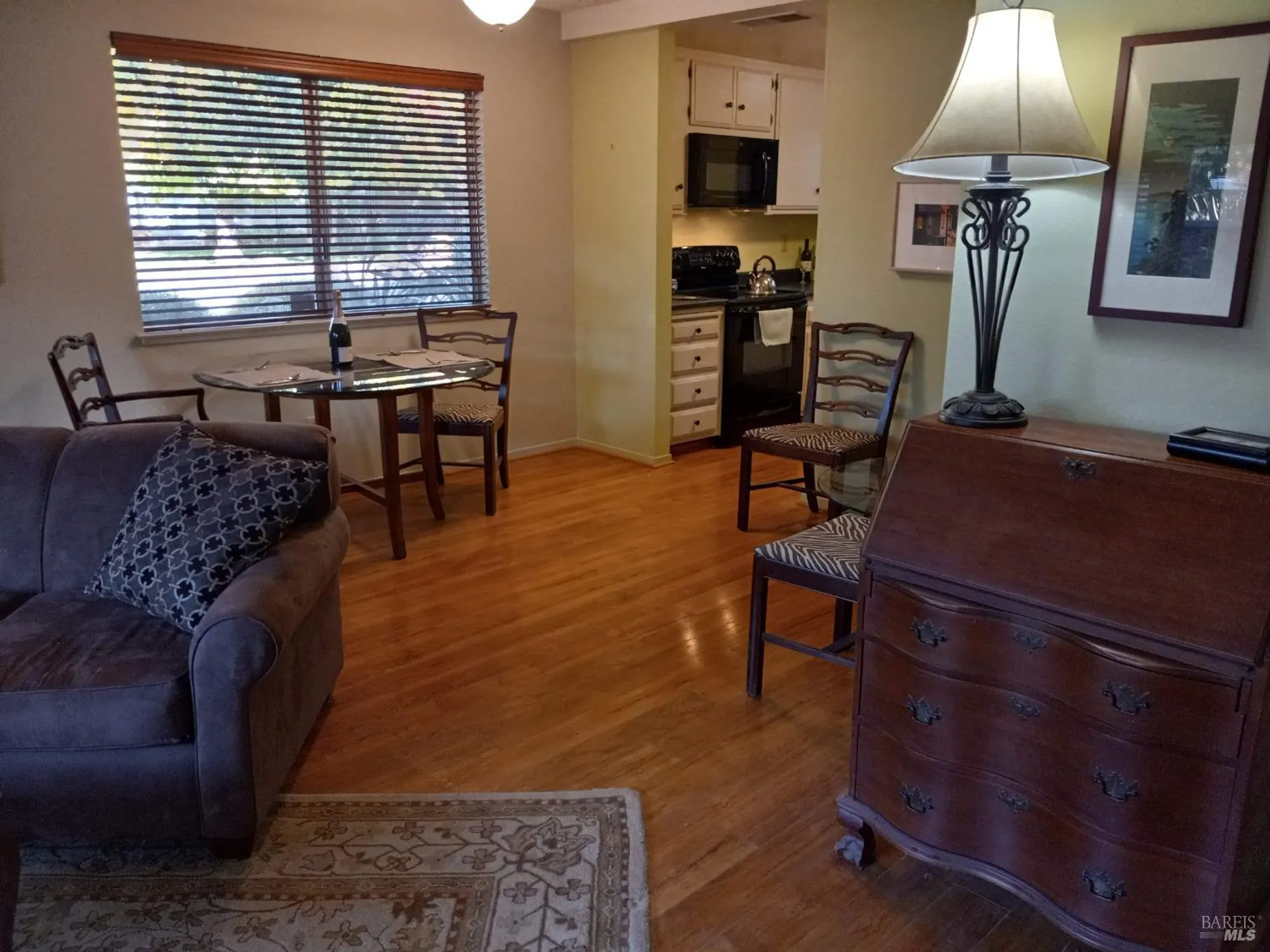 Property Slideshow image 10 of 57 | 6472 stone bridge rd, Santa Rosa, CA, 95409