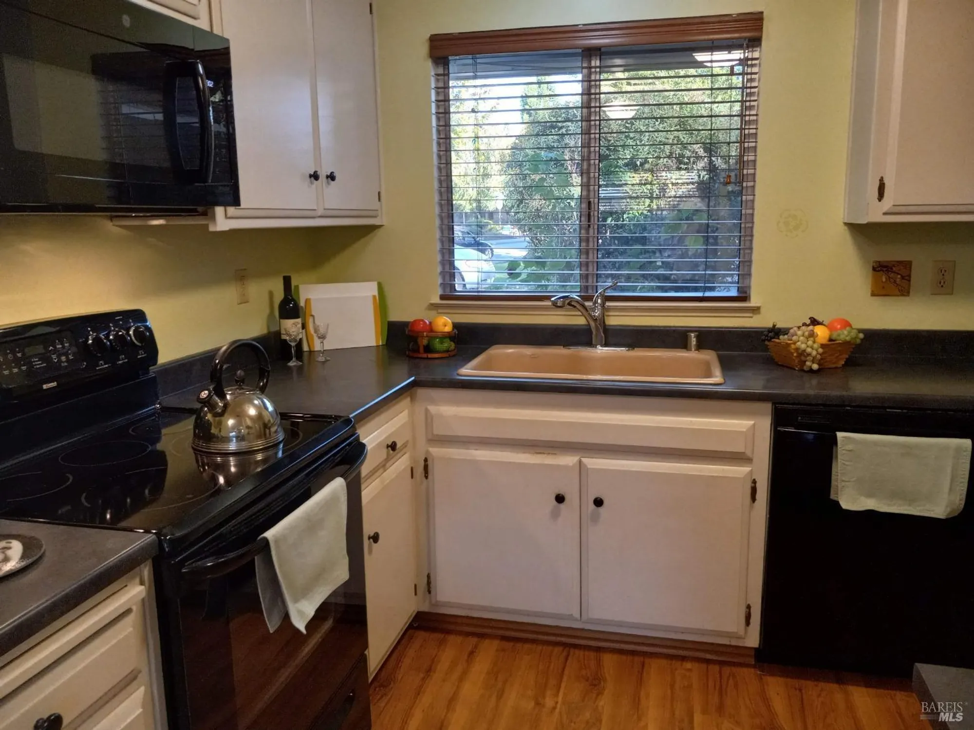 Property Slideshow image 18 of 57 | 6472 stone bridge rd, Santa Rosa, CA, 95409