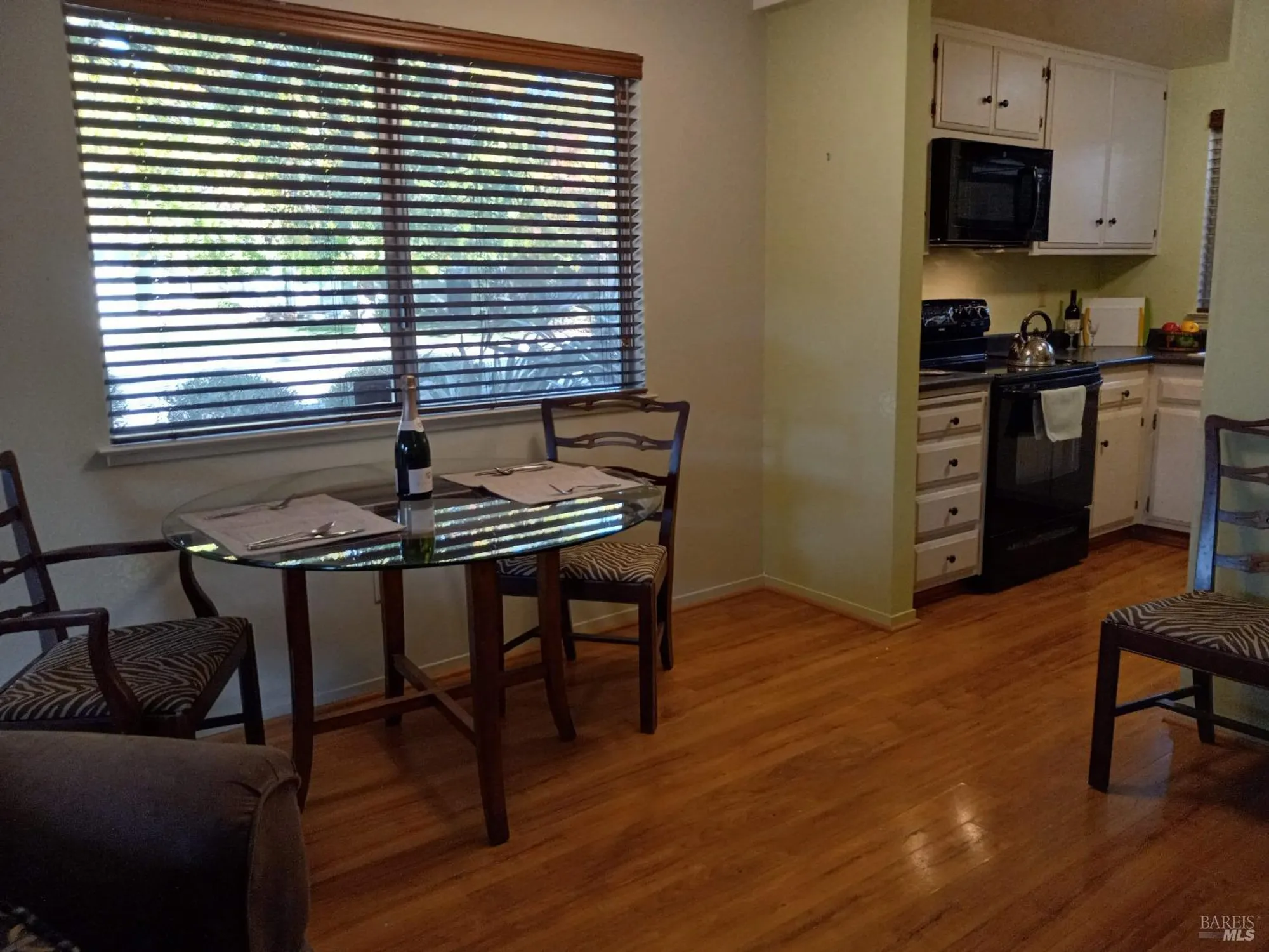 Property Slideshow image 14 of 57 | 6472 stone bridge rd, Santa Rosa, CA, 95409