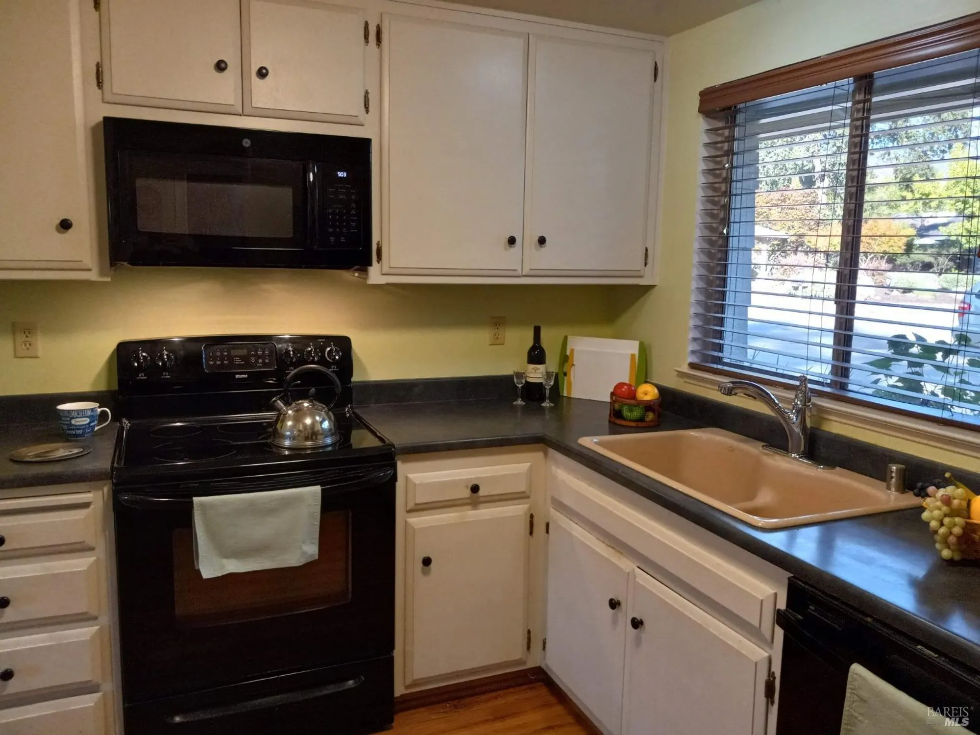 Property Slideshow image 21 of 57 | 6472 stone bridge rd, Santa Rosa, CA, 95409