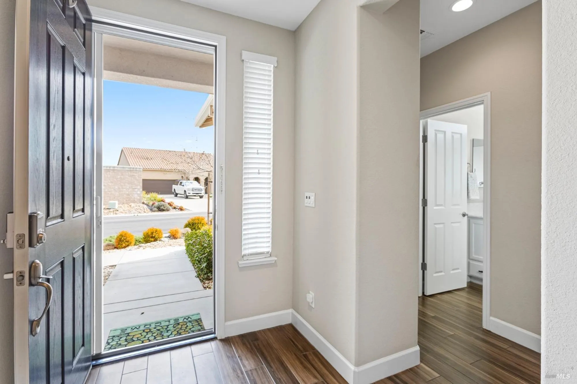 Property Slideshow image 13 of 44 | 343 silver ridge dr, Rio Vista, CA, 94571