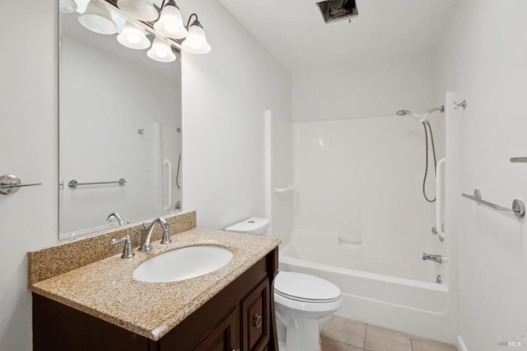 Property Slideshow image 38 of 44 | 20986 via colombard, Sonoma, CA, 95476