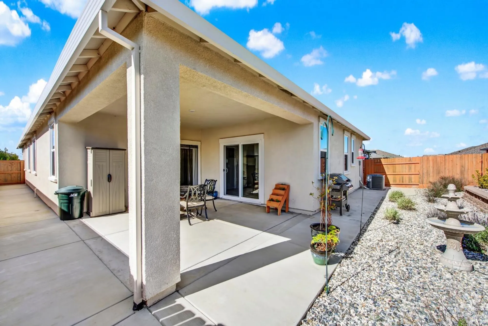 Property Slideshow image 45 of 62 | 2258 park pl, Rio Vista, CA, 94571