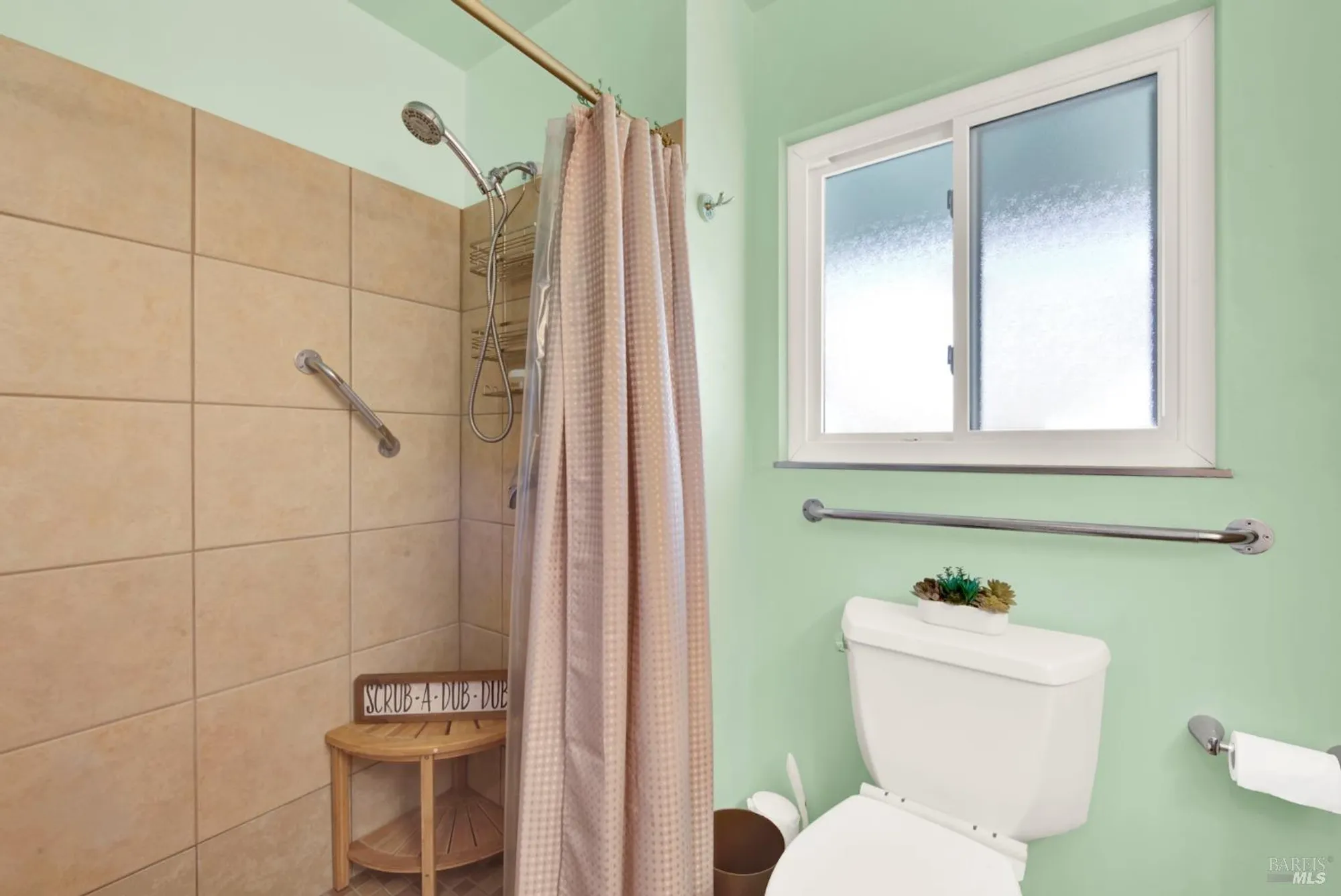 Property Slideshow image 49 of 68 | 162 isle royale cir, Vacaville, CA, 95687