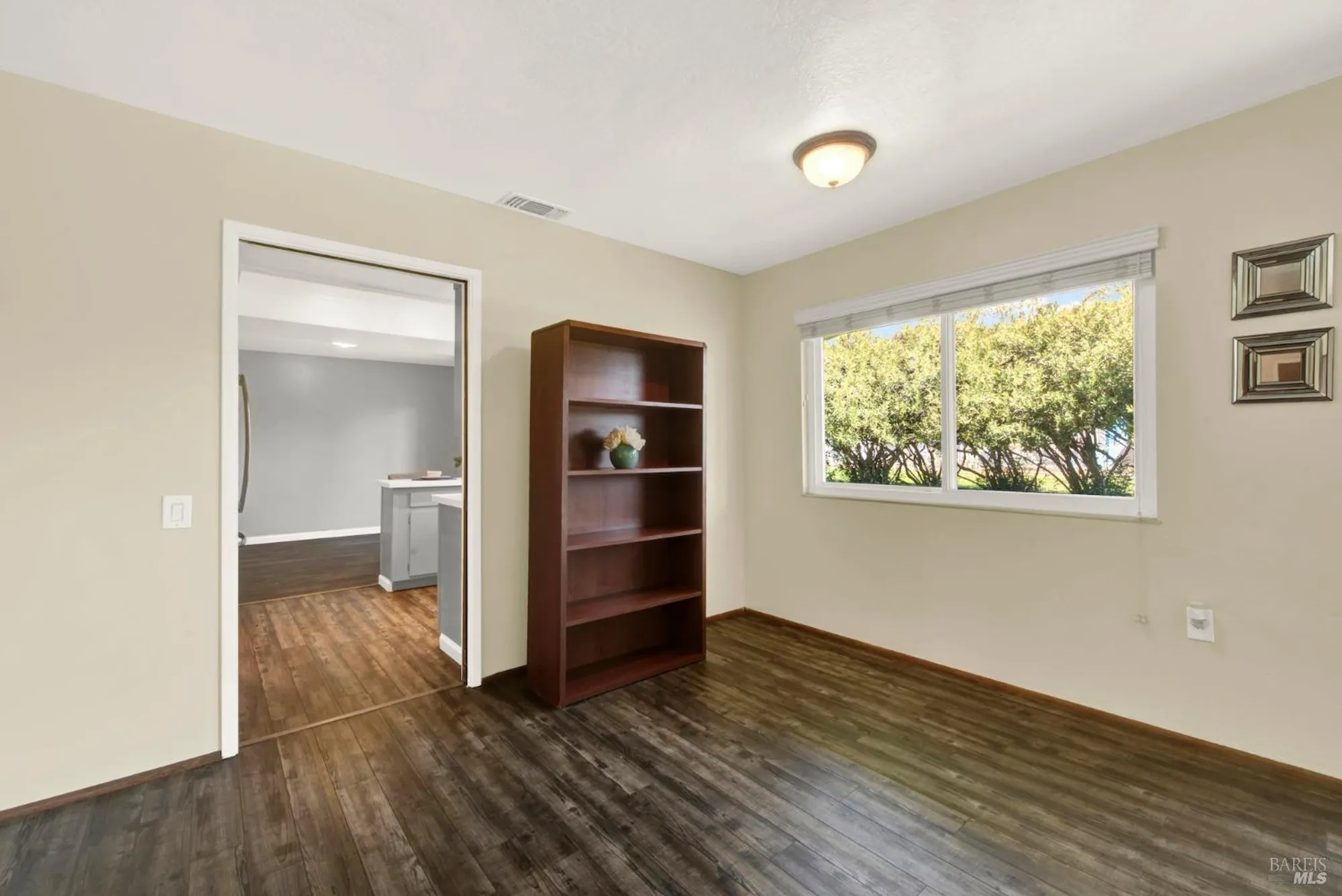 Property Slideshow image 20 of 68 | 162 isle royale cir, Vacaville, CA, 95687