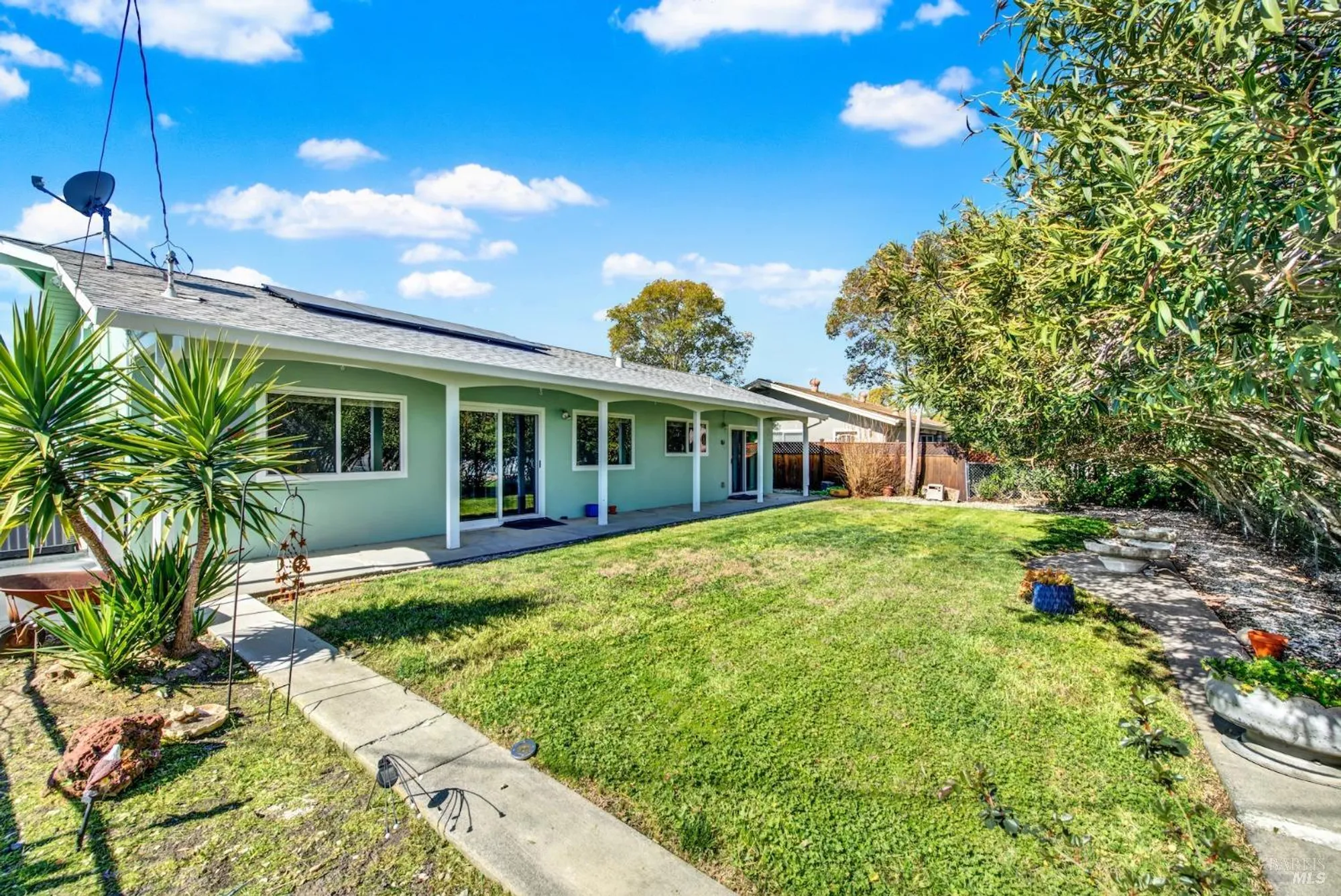Property Slideshow image 55 of 68 | 162 isle royale cir, Vacaville, CA, 95687