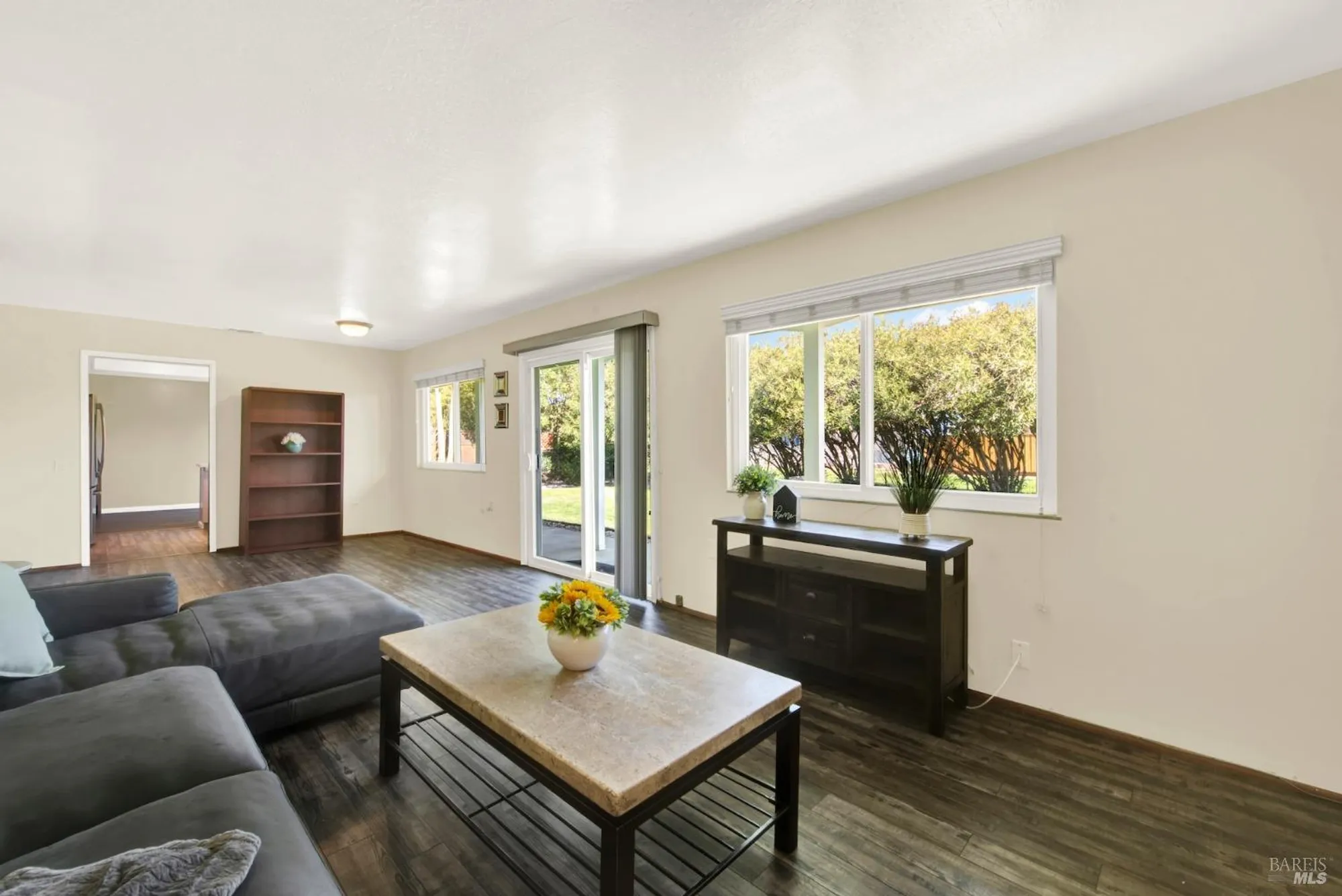 Property Slideshow image 15 of 68 | 162 isle royale cir, Vacaville, CA, 95687