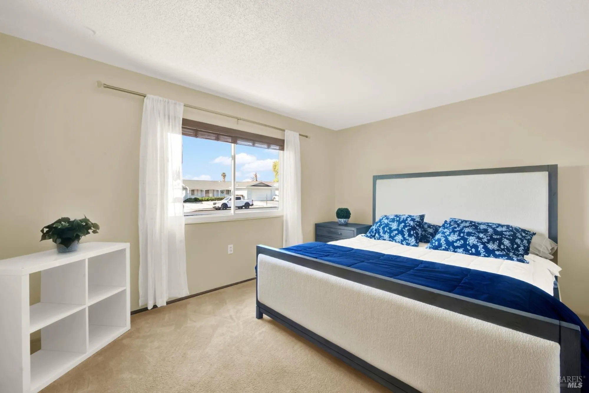 Property Slideshow image 44 of 68 | 162 isle royale cir, Vacaville, CA, 95687