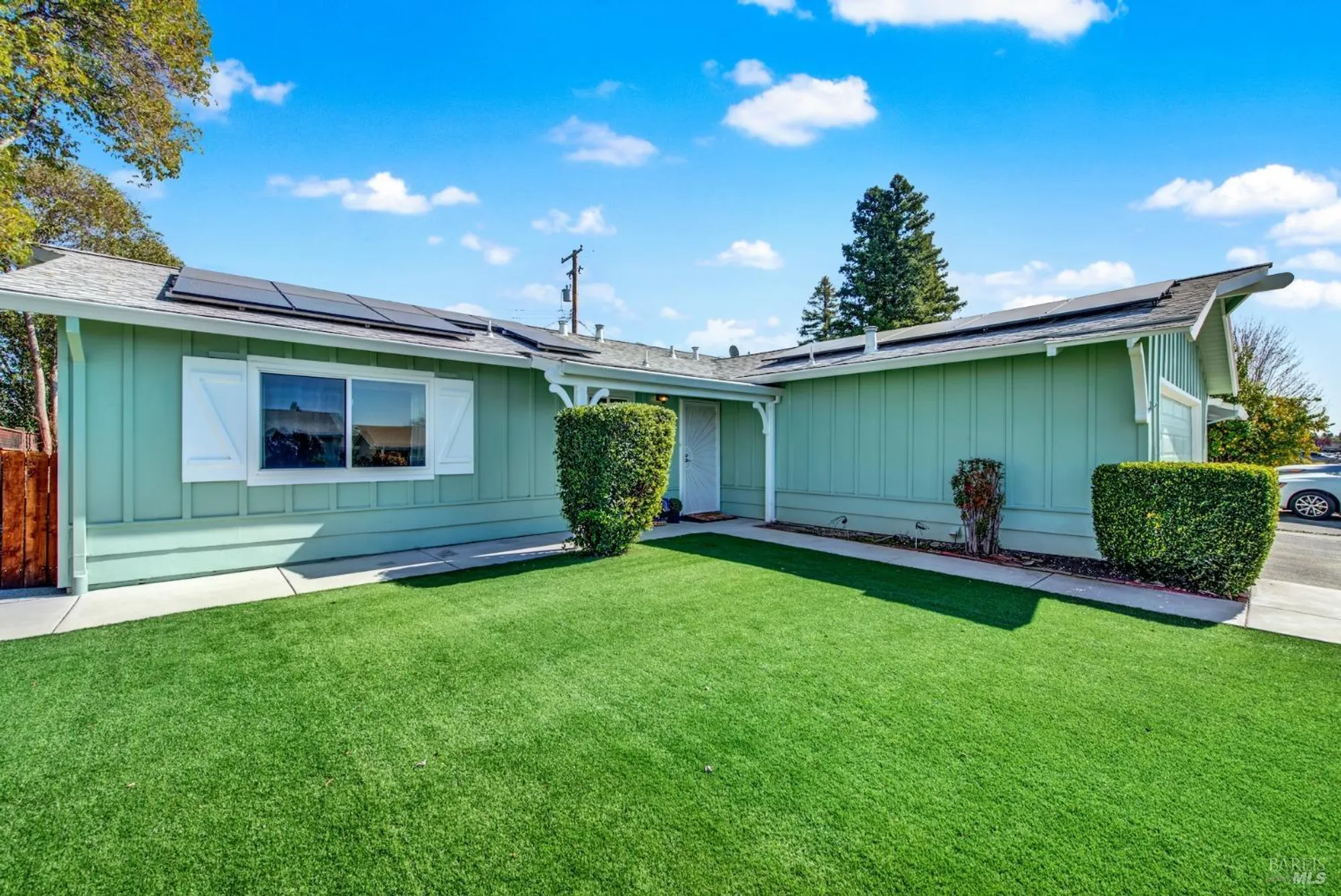 Property Slideshow image 5 of 68 | 162 isle royale cir, Vacaville, CA, 95687