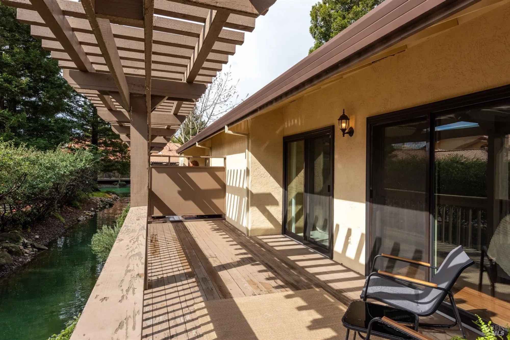 Property Slideshow image 33 of 42 | 43 fountain grove cir, Napa, CA, 94558