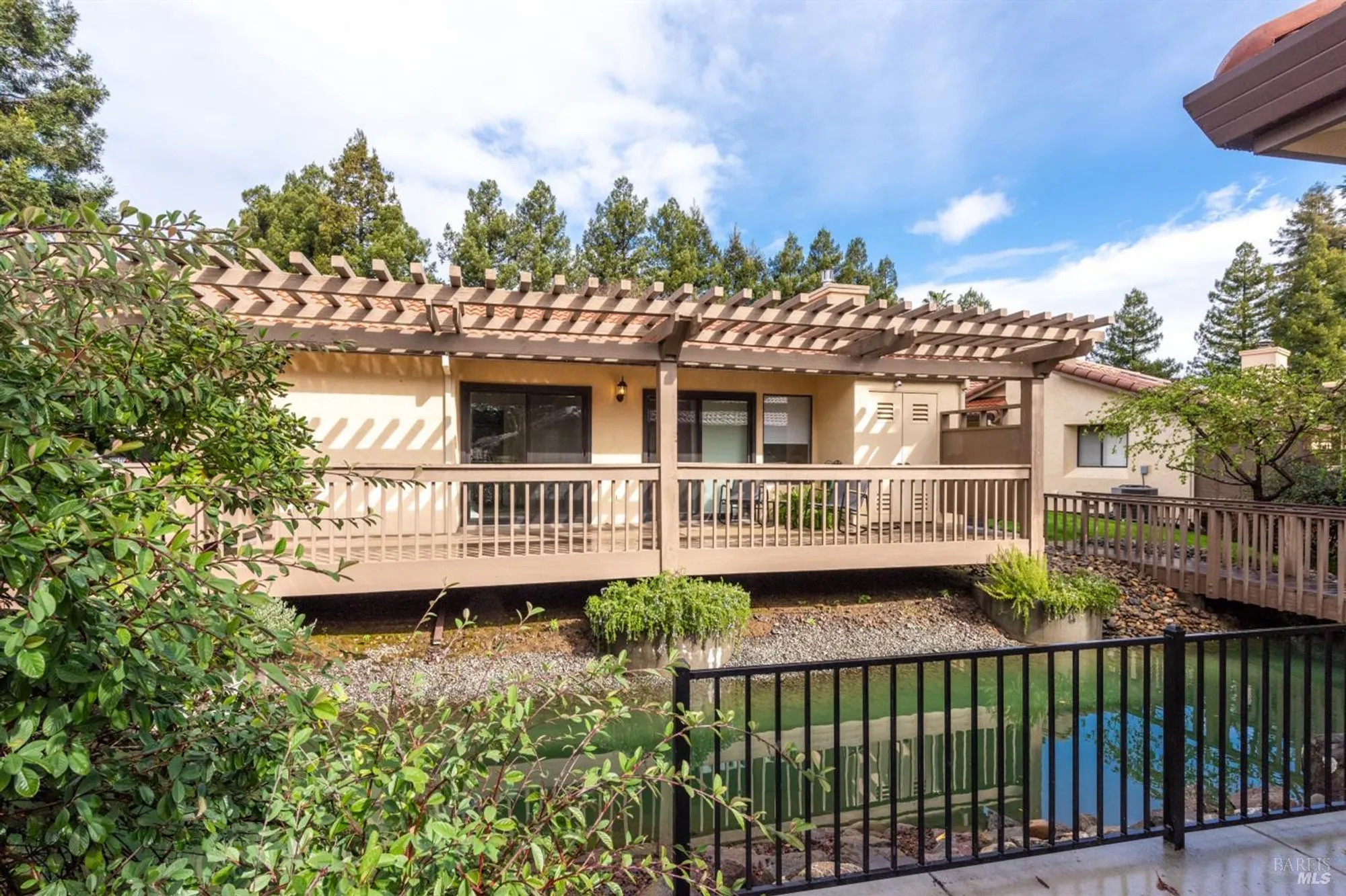 Property Slideshow image 37 of 42 | 43 fountain grove cir, Napa, CA, 94558