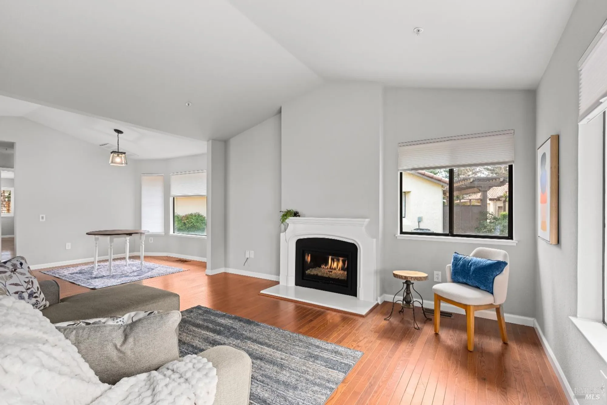 Property Slideshow image 20 of 42 | 43 fountain grove cir, Napa, CA, 94558