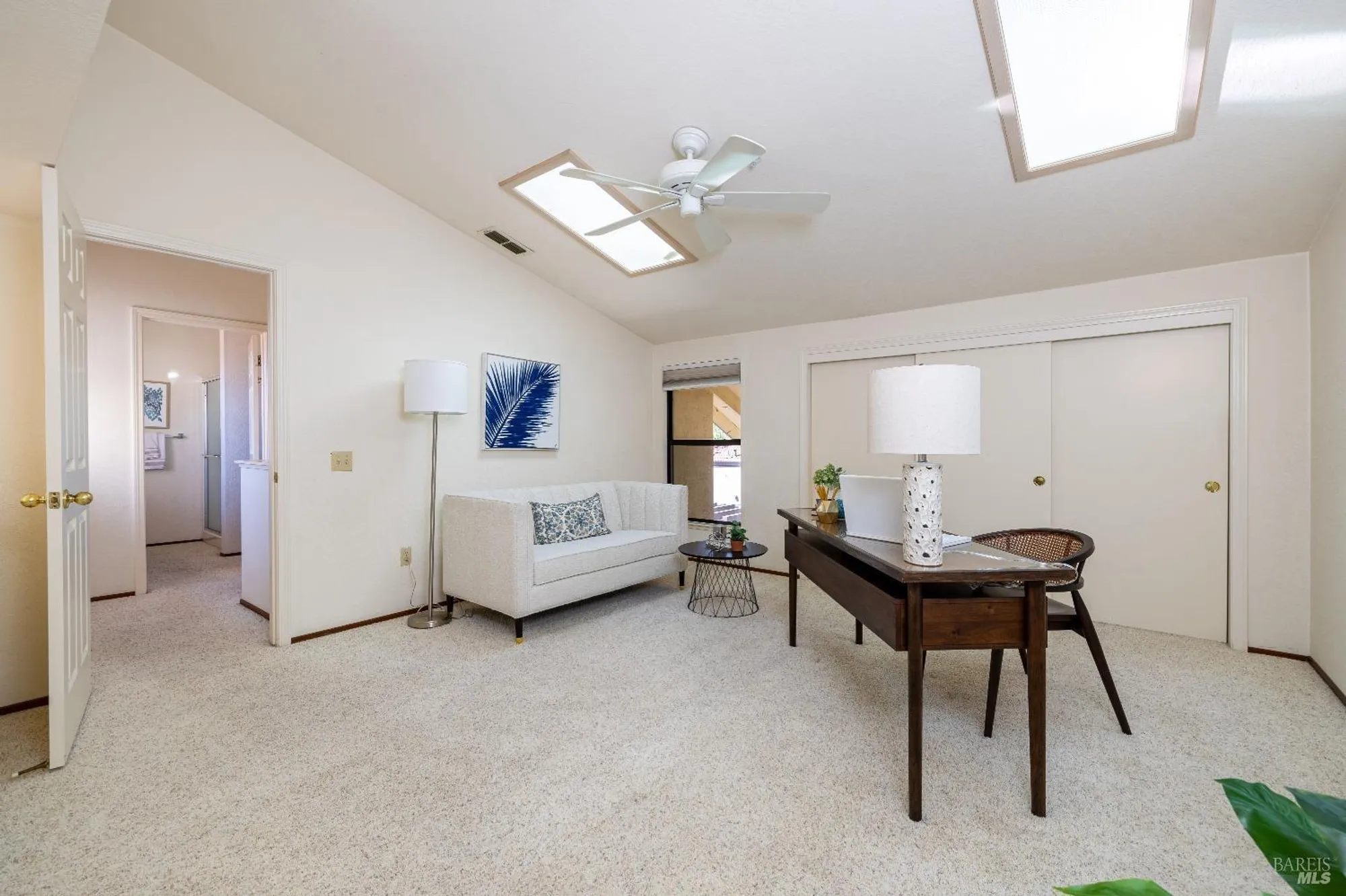 Property Slideshow image 13 of 23 | 79 fountain grove cir, Napa, CA, 94558