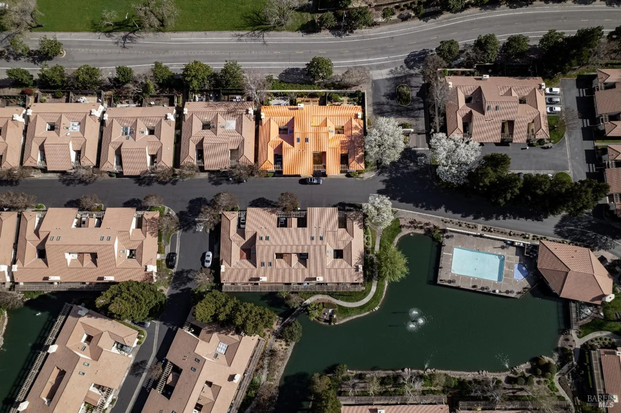 Property Slideshow image 19 of 23 | 79 fountain grove cir, Napa, CA, 94558