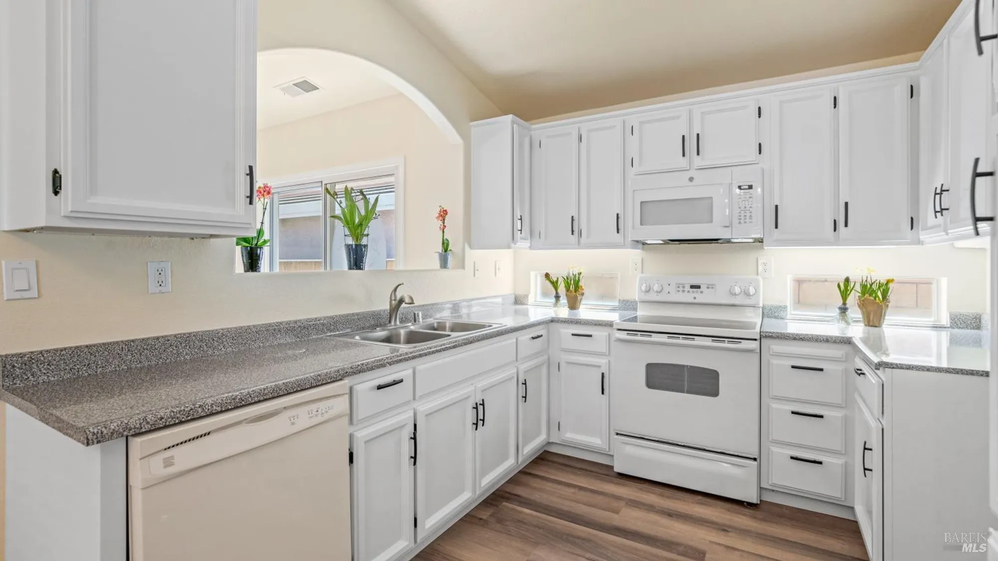 Property Slideshow image 11 of 23 | 424 mandarin cir, Vacaville, CA, 95687