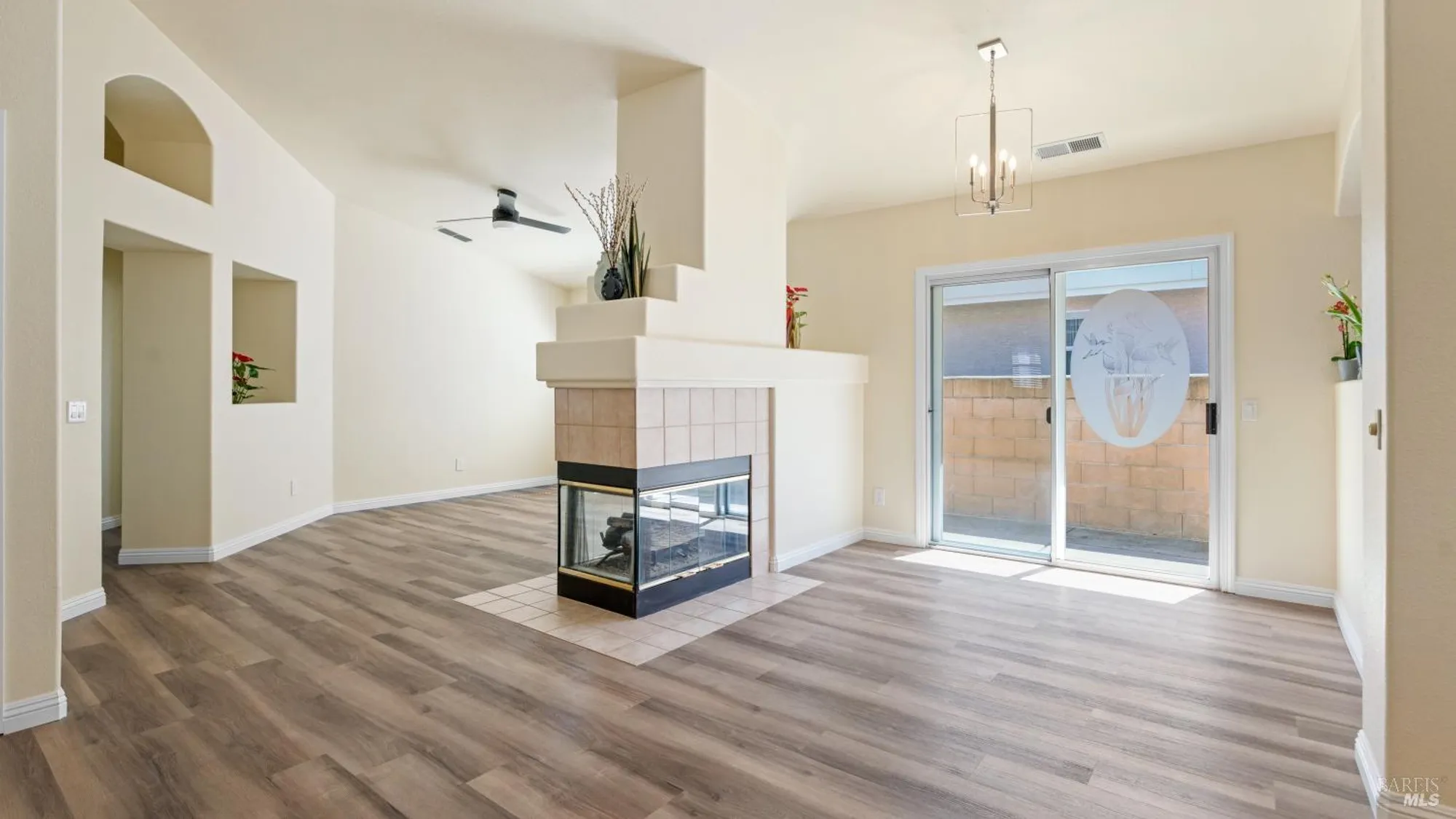 Property Slideshow image 6 of 23 | 424 mandarin cir, Vacaville, CA, 95687