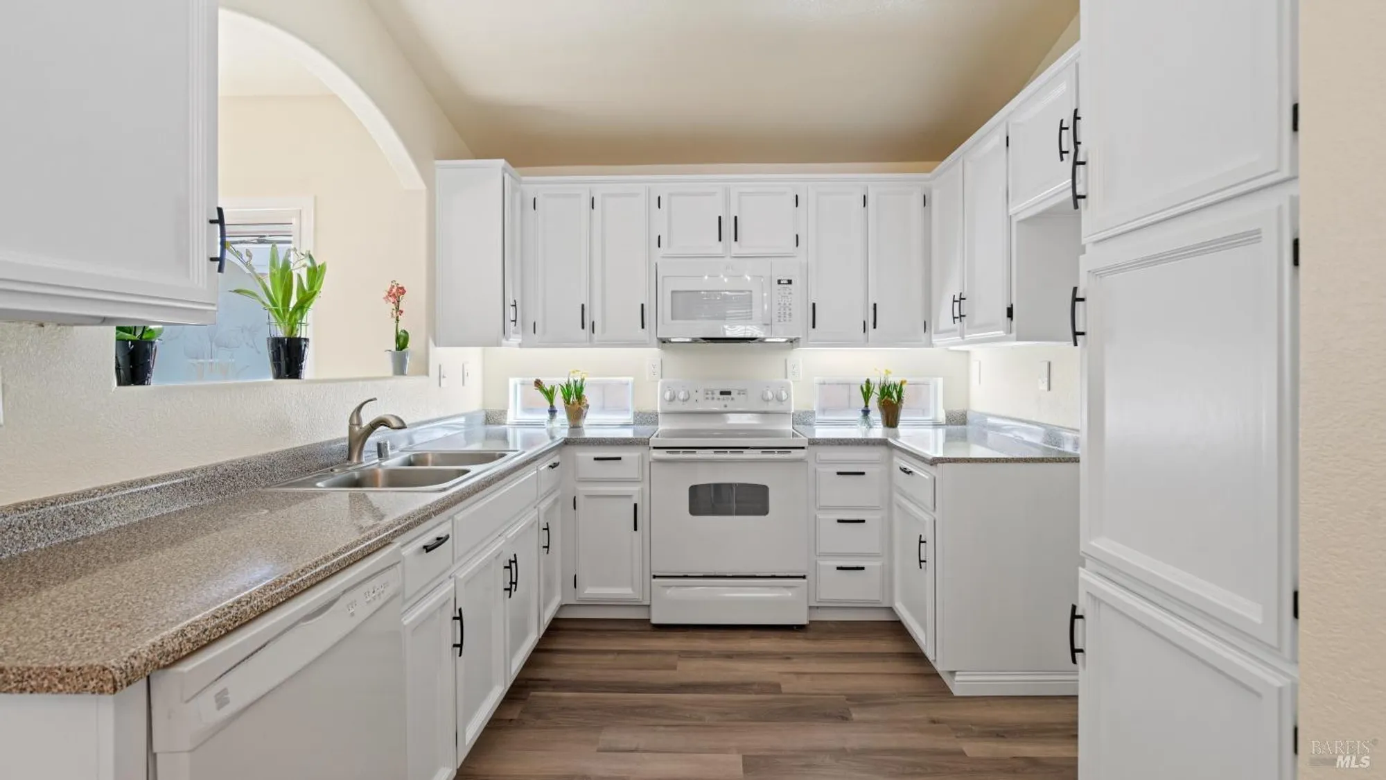 Property Slideshow image 9 of 23 | 424 mandarin cir, Vacaville, CA, 95687