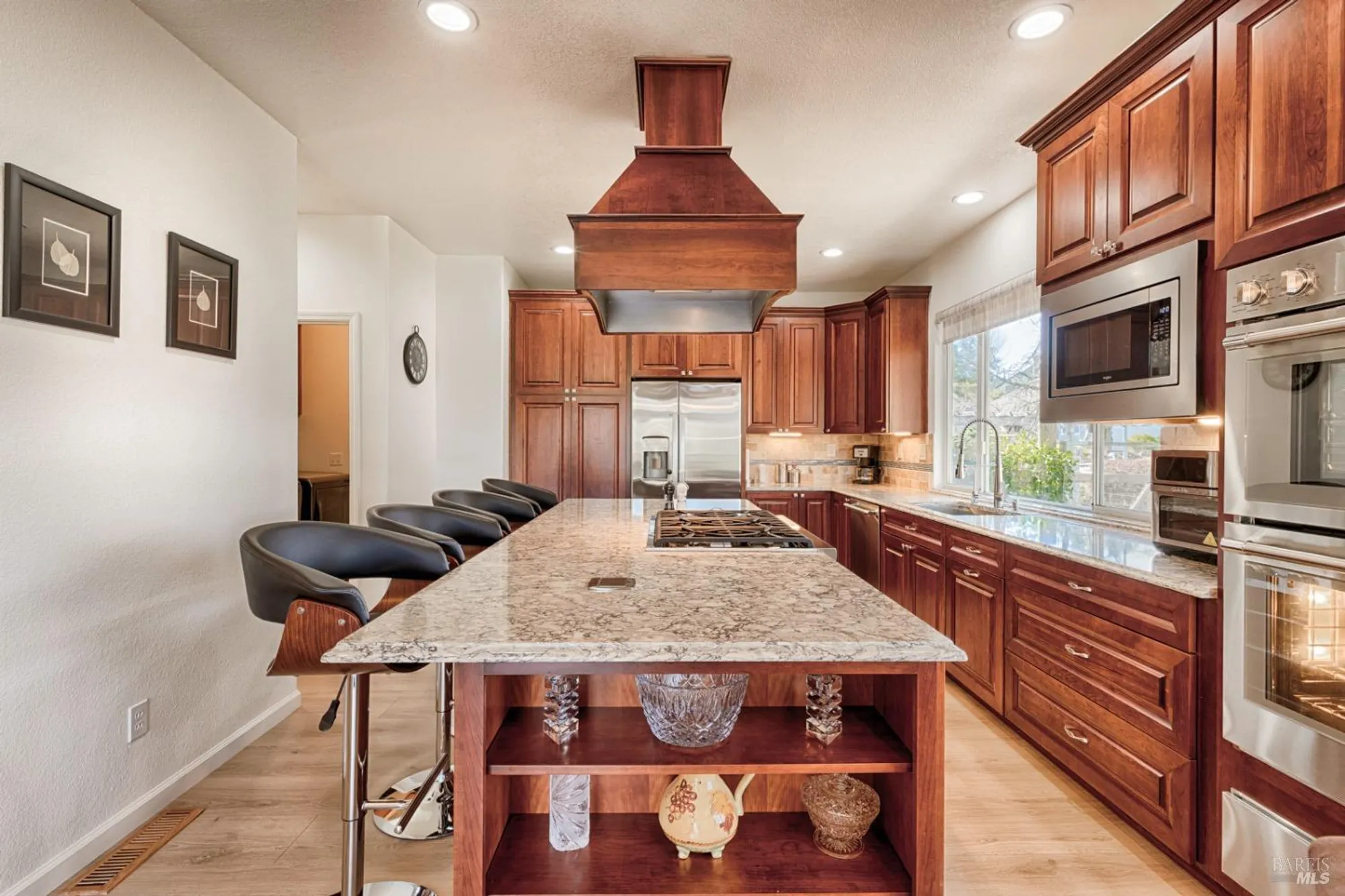 Property Slideshow image 16 of 55 | 6259 meadowstone dr, Santa Rosa, CA, 95409