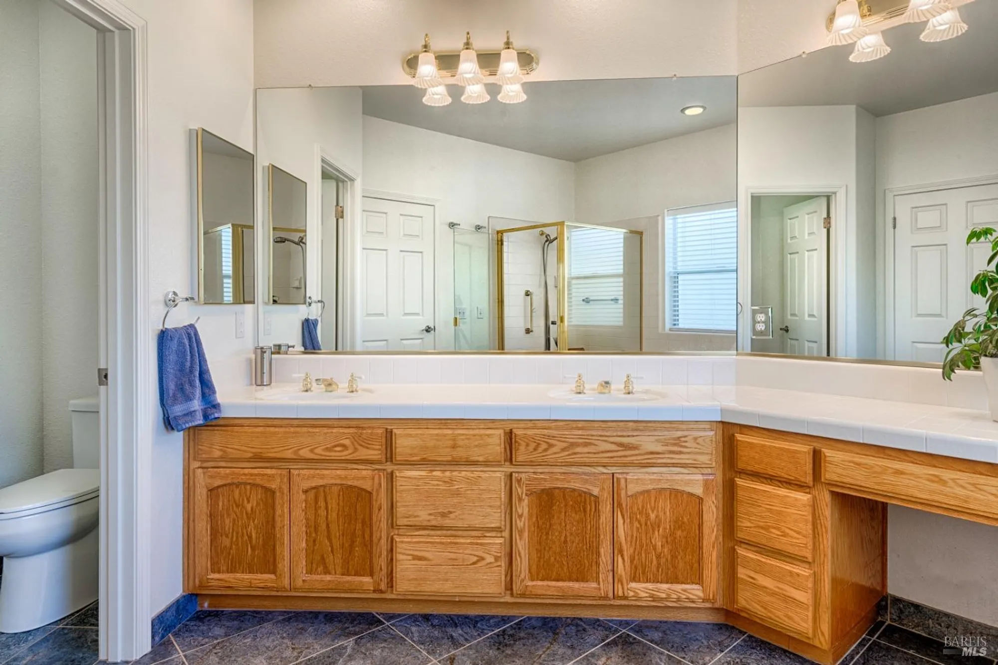 Property Slideshow image 33 of 55 | 6259 meadowstone dr, Santa Rosa, CA, 95409