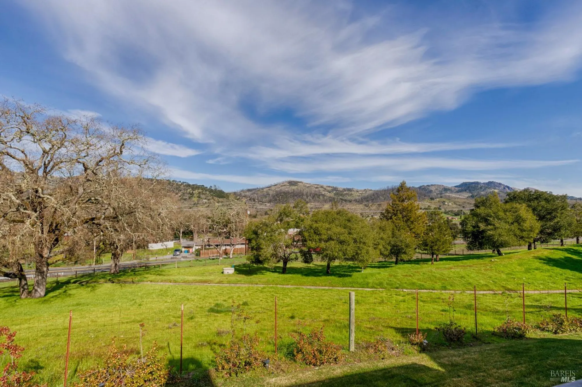 Property Slideshow image 28 of 55 | 6259 meadowstone dr, Santa Rosa, CA, 95409