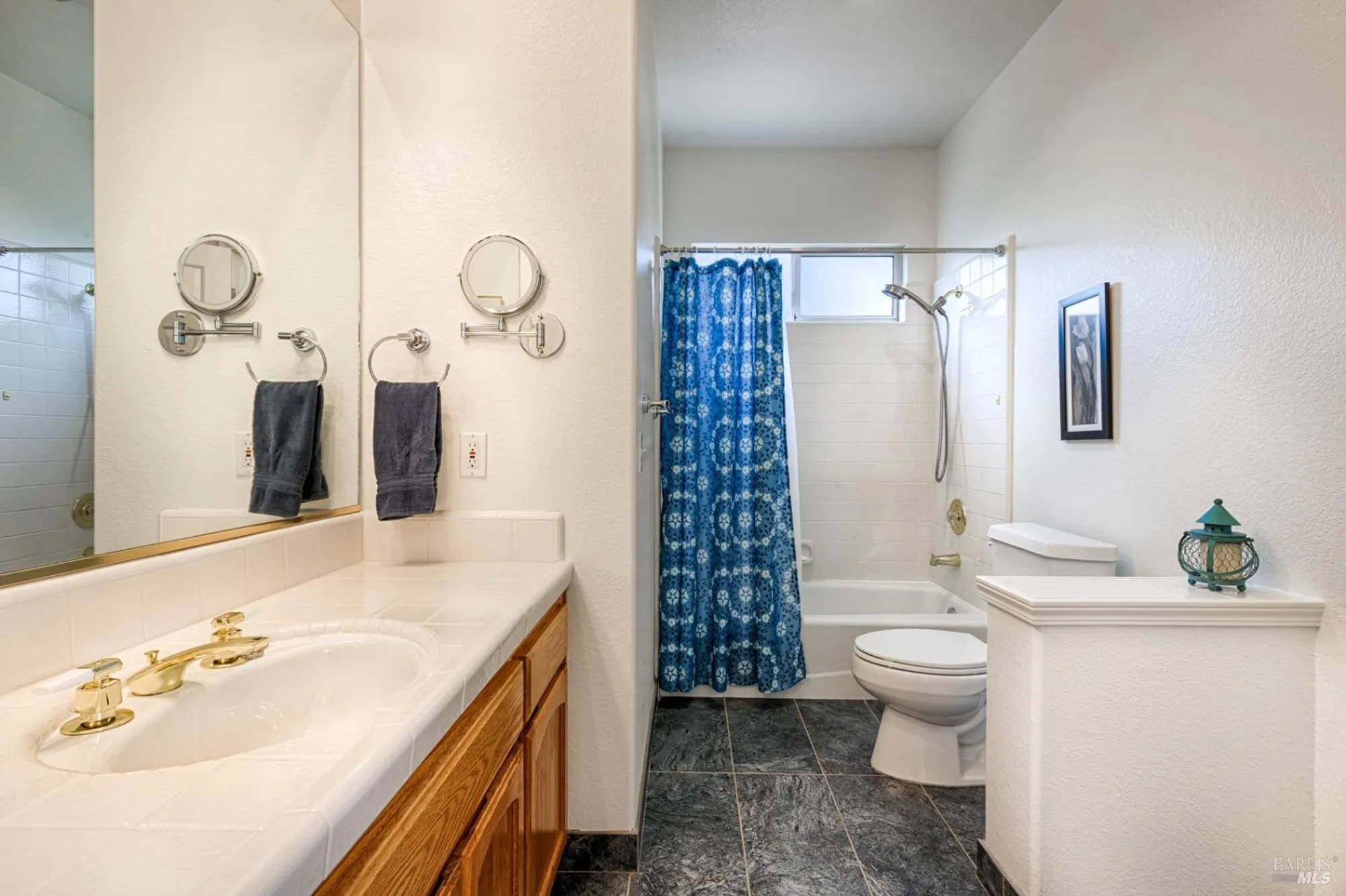 Property Slideshow image 38 of 55 | 6259 meadowstone dr, Santa Rosa, CA, 95409