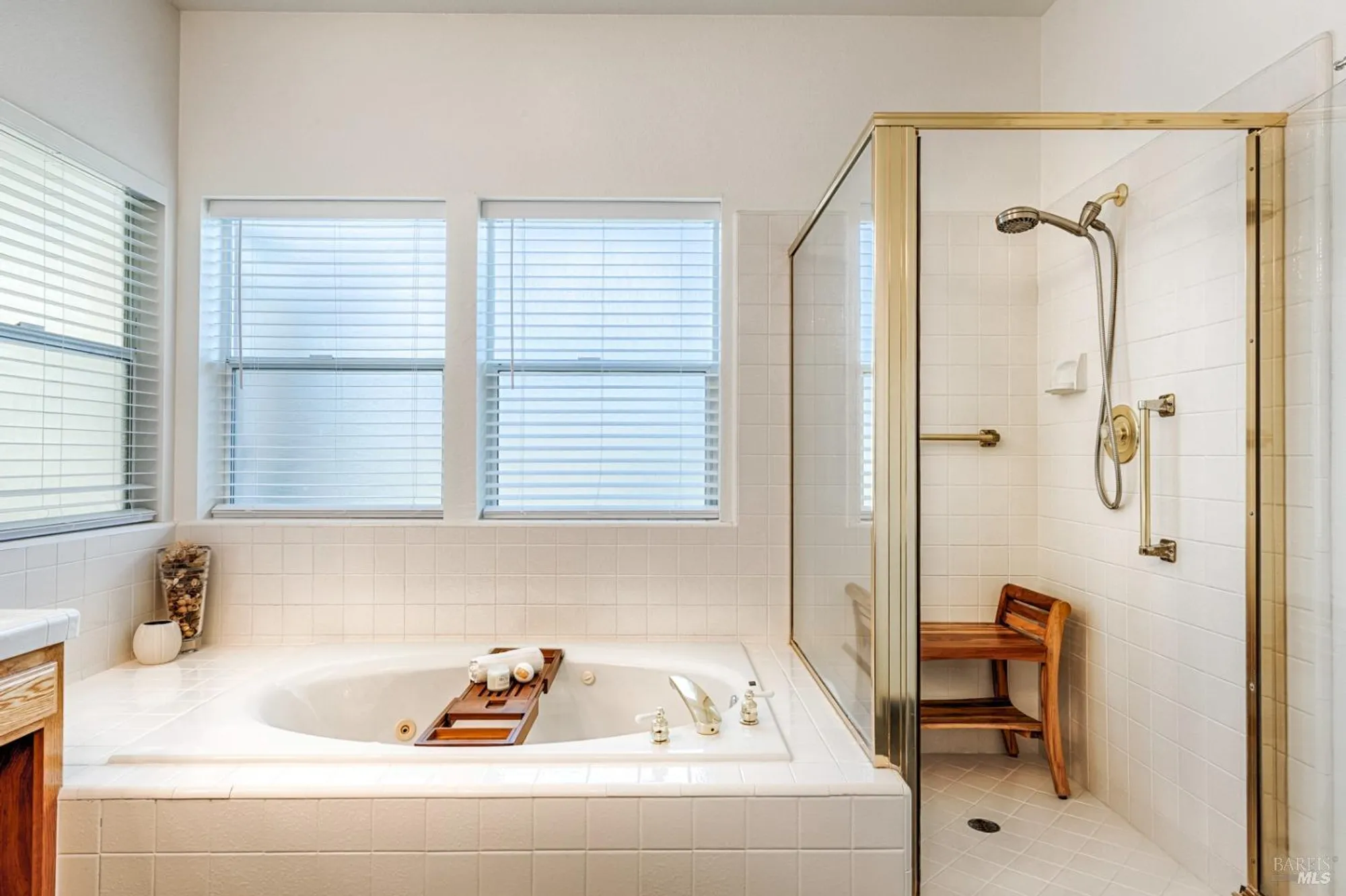 Property Slideshow image 34 of 55 | 6259 meadowstone dr, Santa Rosa, CA, 95409