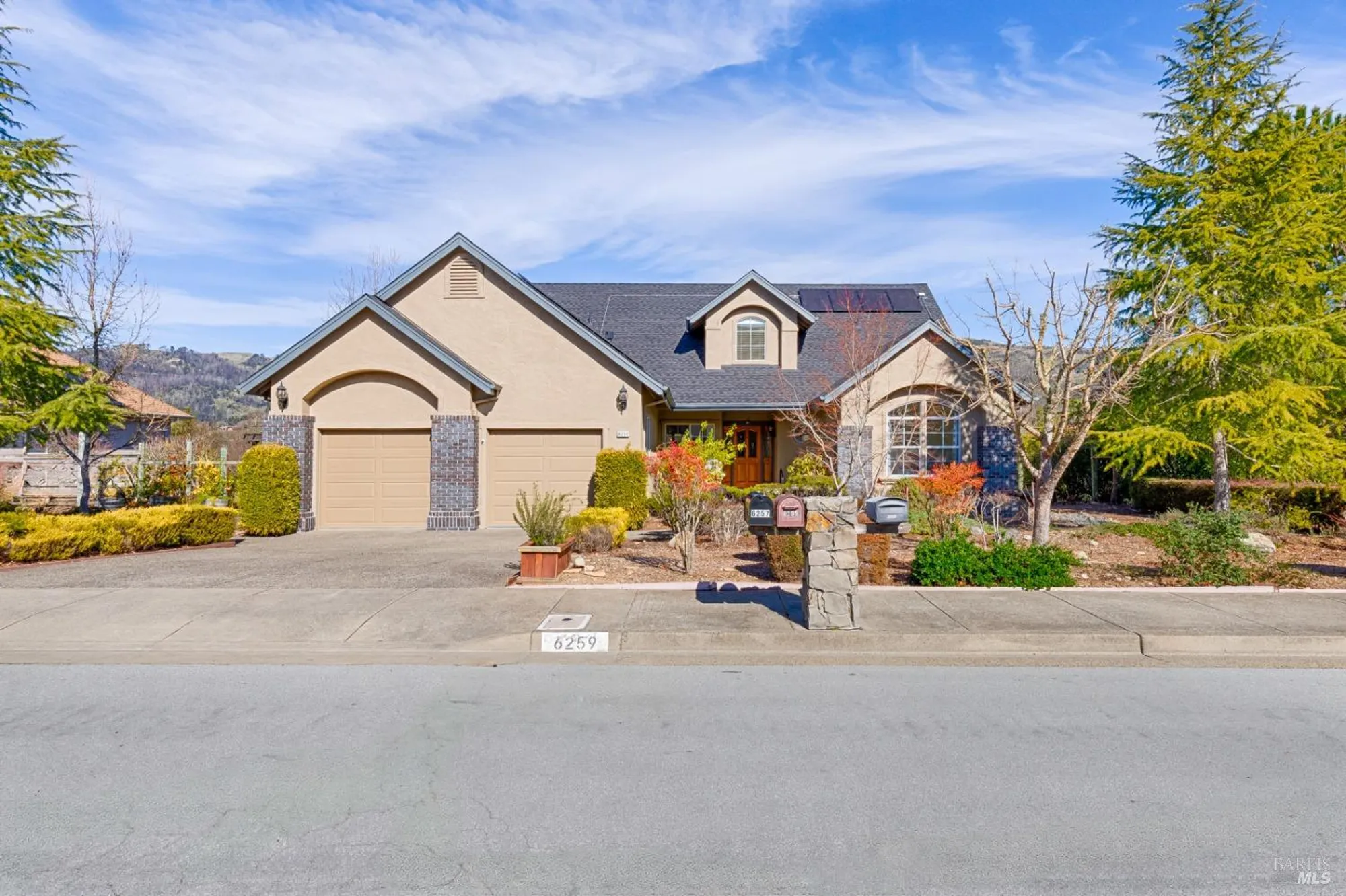 Property Slideshow image 1 of 55 | 6259 meadowstone dr, Santa Rosa, CA, 95409