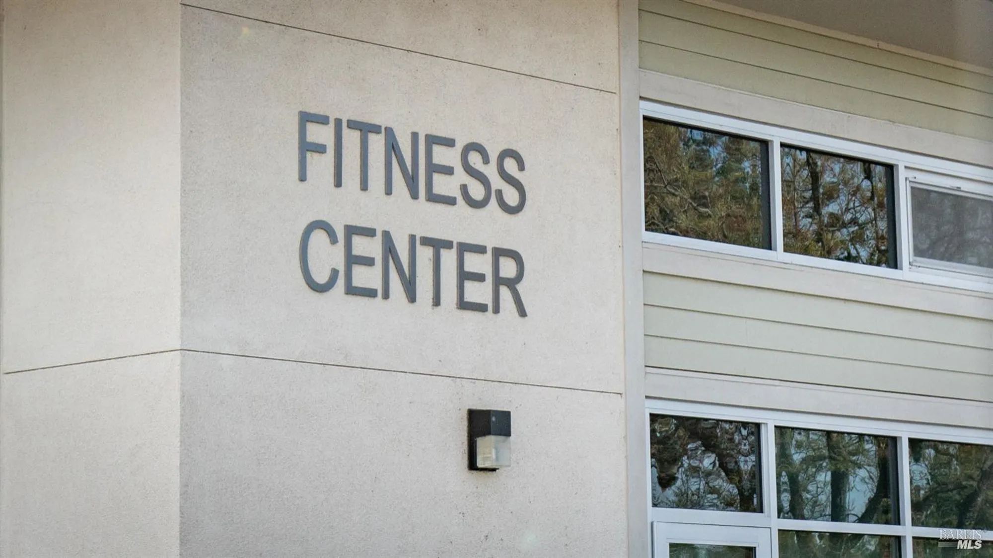 Property Slideshow image 15 of 17 | 124 monterey dr, Vacaville, CA, 95687