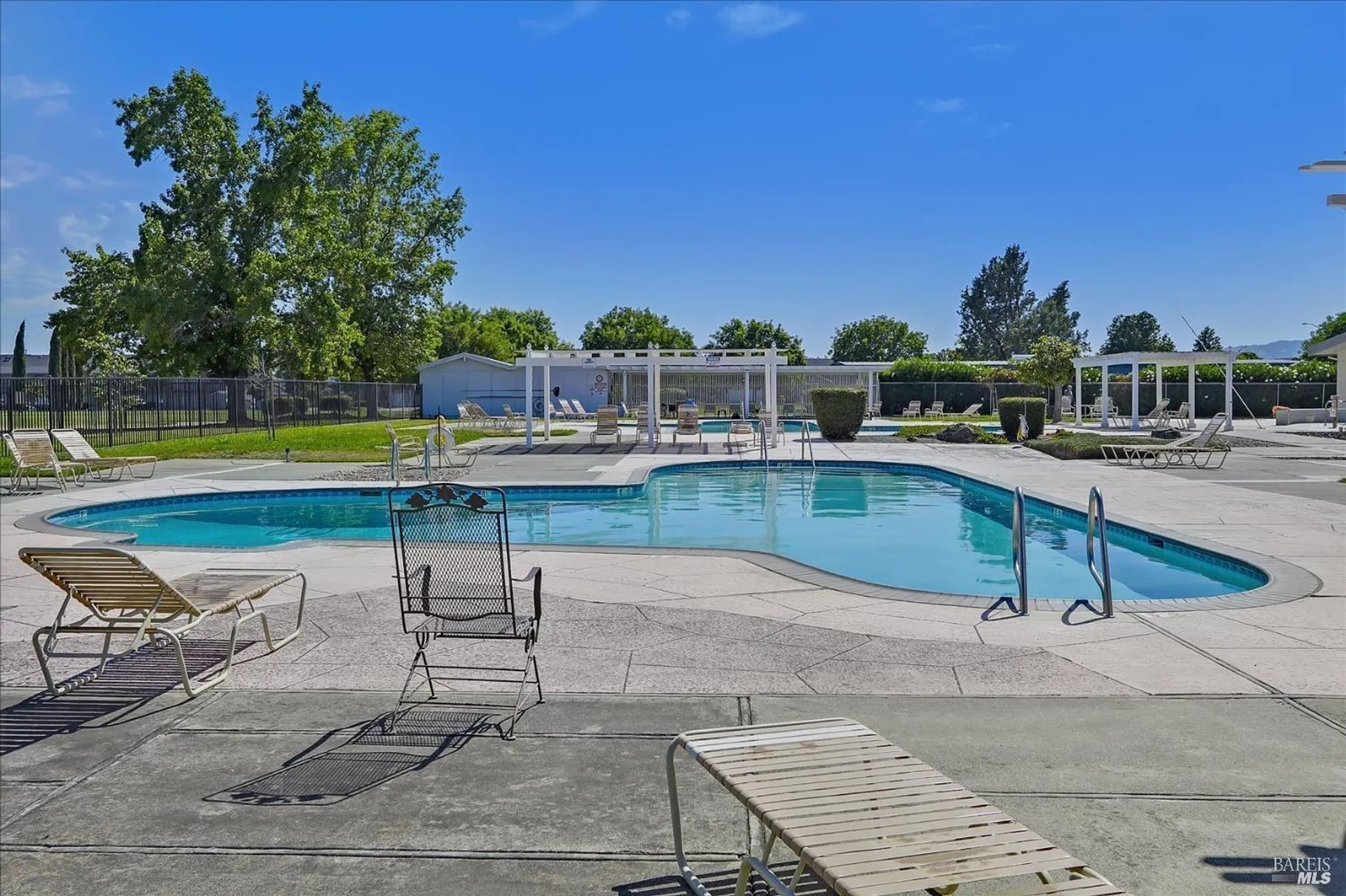 Property Slideshow image 17 of 17 | 124 monterey dr, Vacaville, CA, 95687