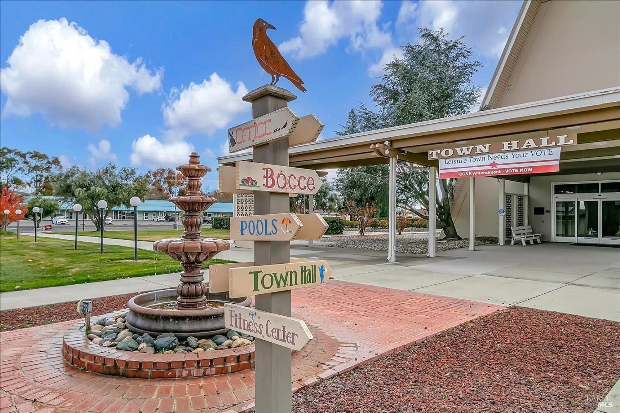 Property Slideshow image 11 of 17 | 124 monterey dr, Vacaville, CA, 95687