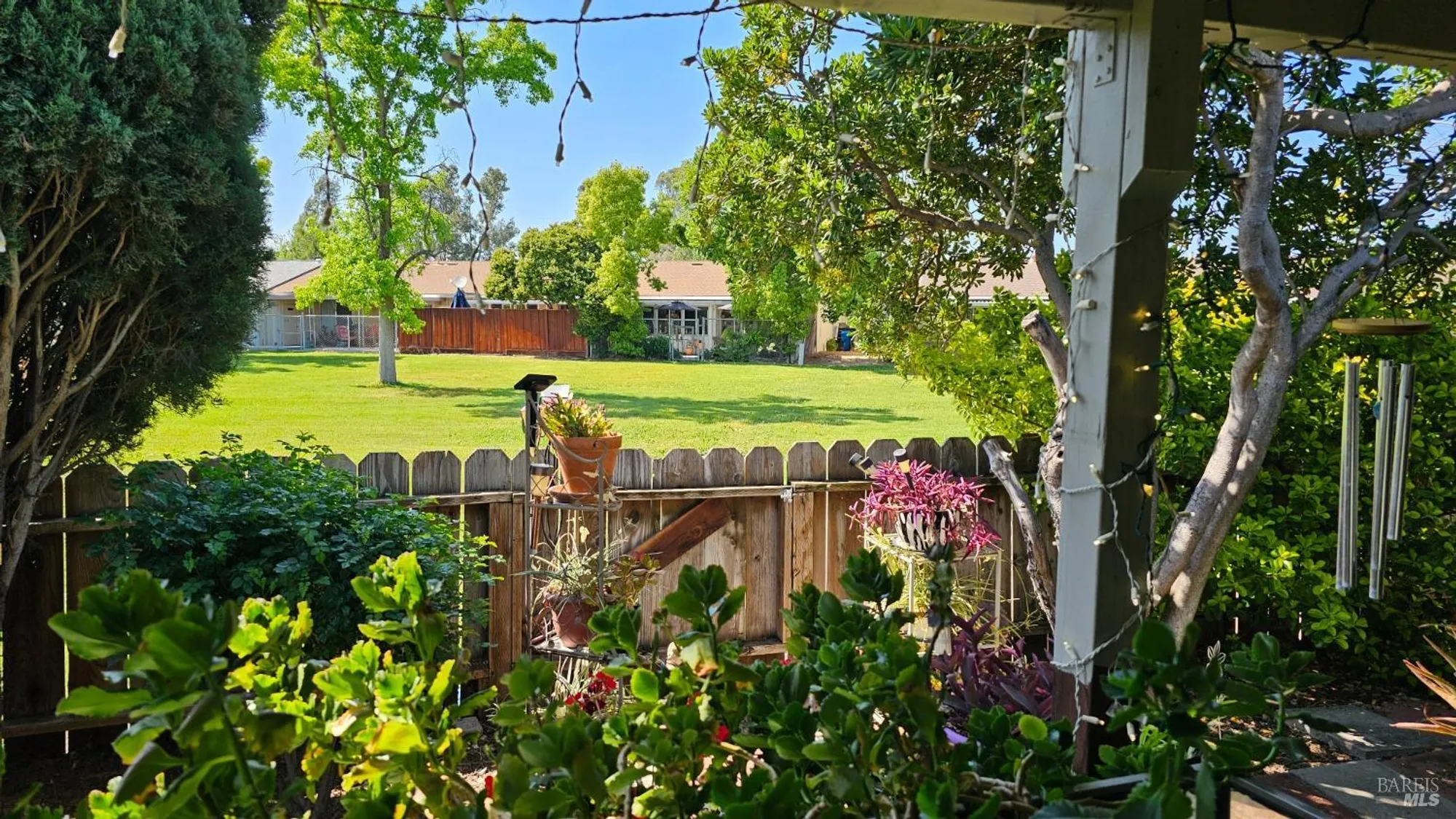 Property Slideshow image 10 of 17 | 124 monterey dr, Vacaville, CA, 95687