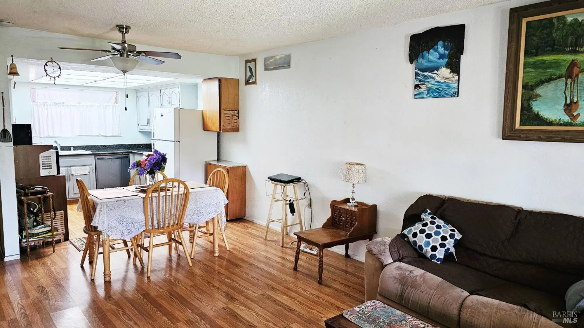 Property Slideshow image 5 of 17 | 124 monterey dr, Vacaville, CA, 95687