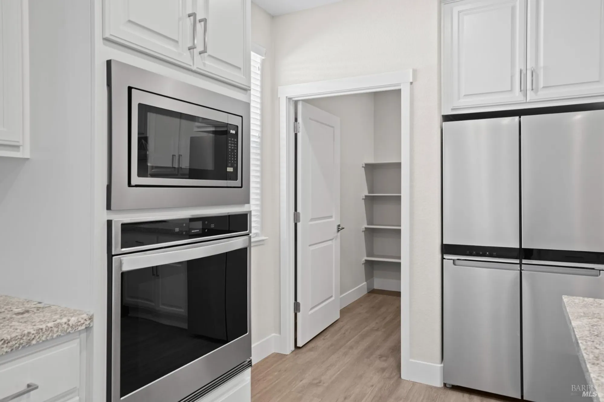 Property Slideshow image 13 of 28 | 2210 rustic oak ln, Rio Vista, CA, 94571