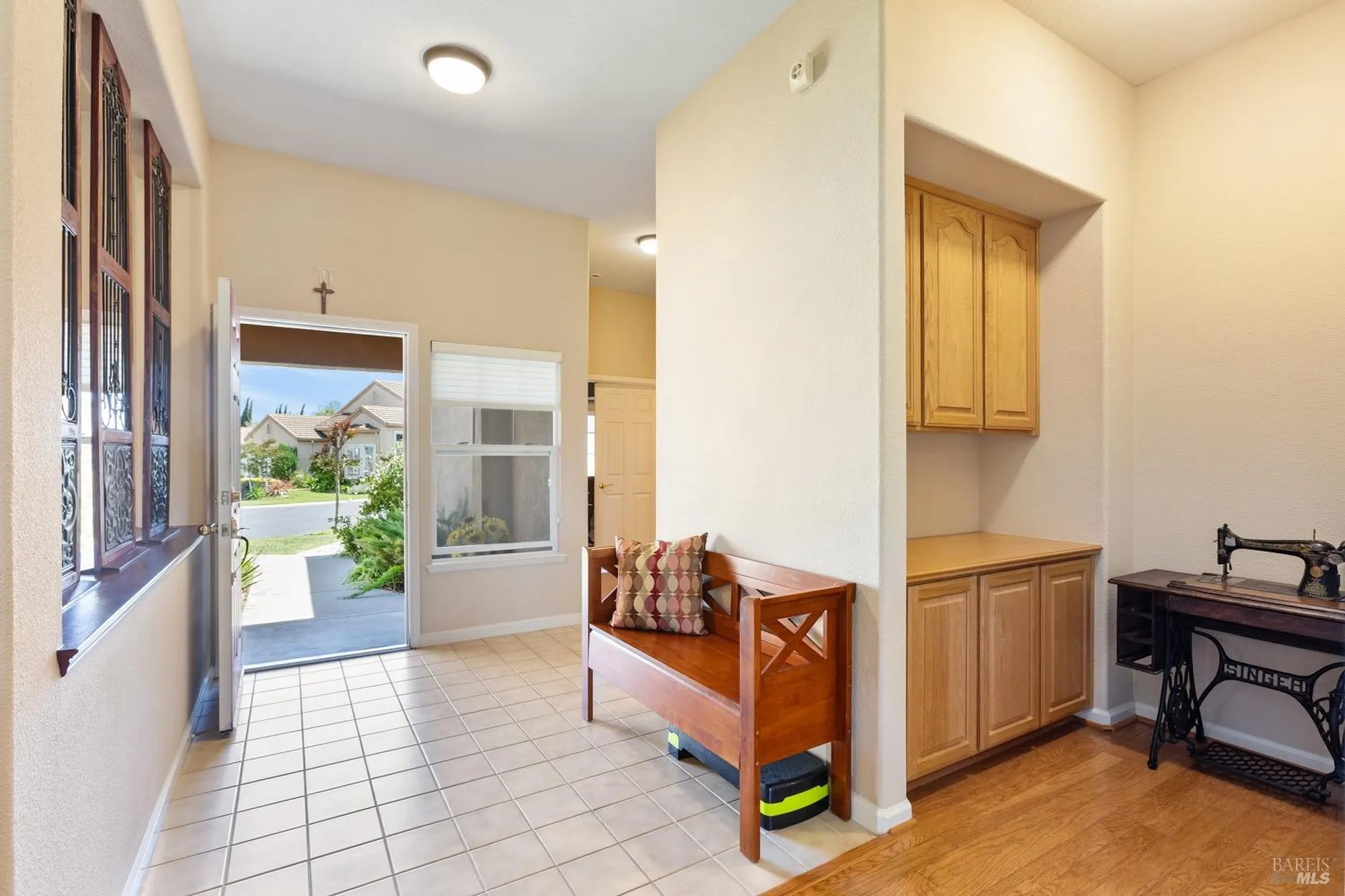 Property Slideshow image 19 of 40 | 573 laurel pl, Rio Vista, CA, 94571