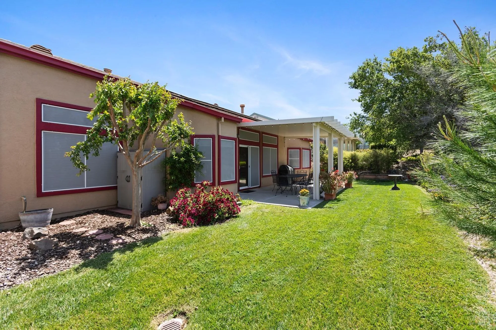 Property Slideshow image 15 of 40 | 573 laurel pl, Rio Vista, CA, 94571