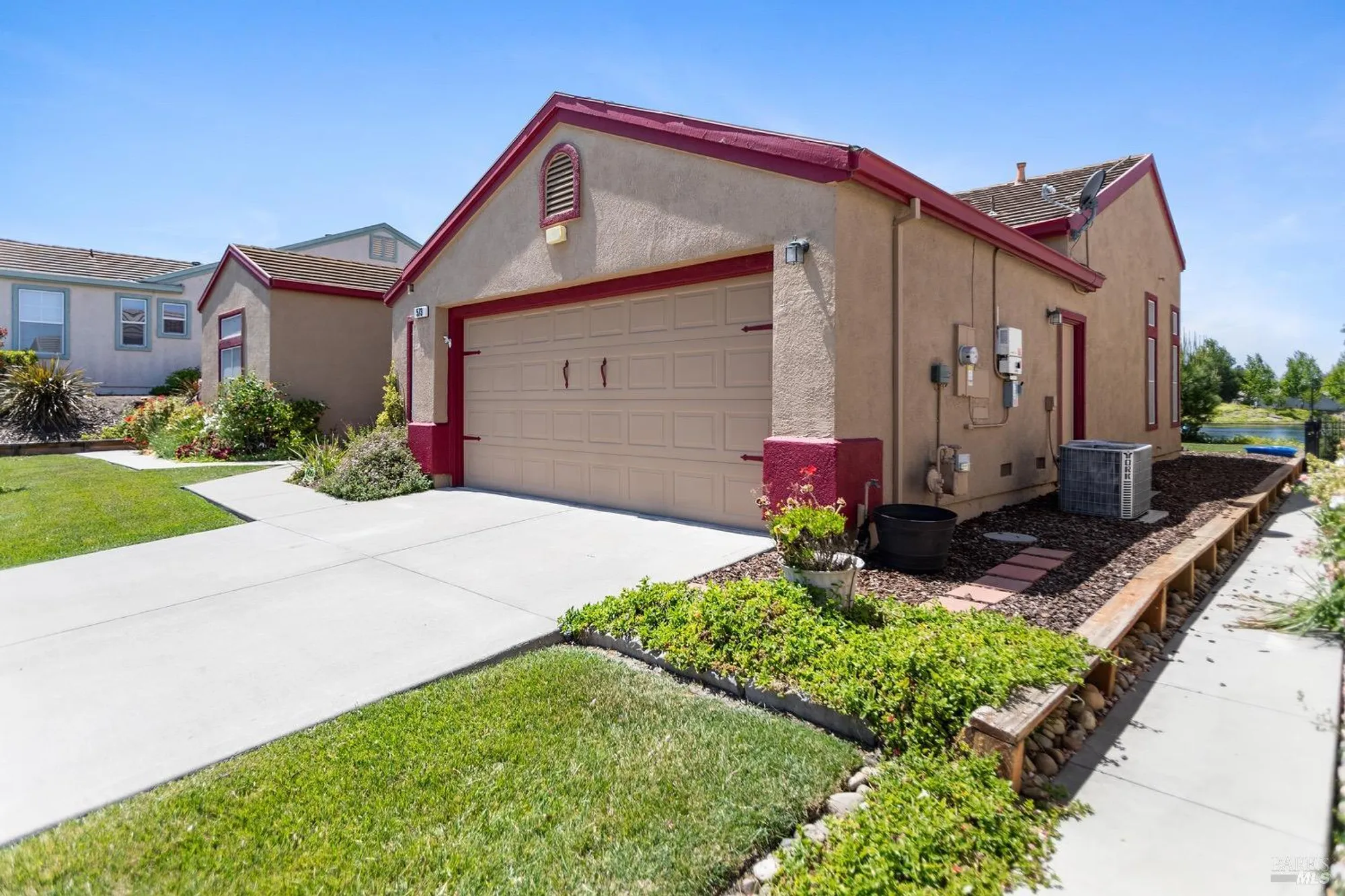 Property Slideshow image 4 of 40 | 573 laurel pl, Rio Vista, CA, 94571