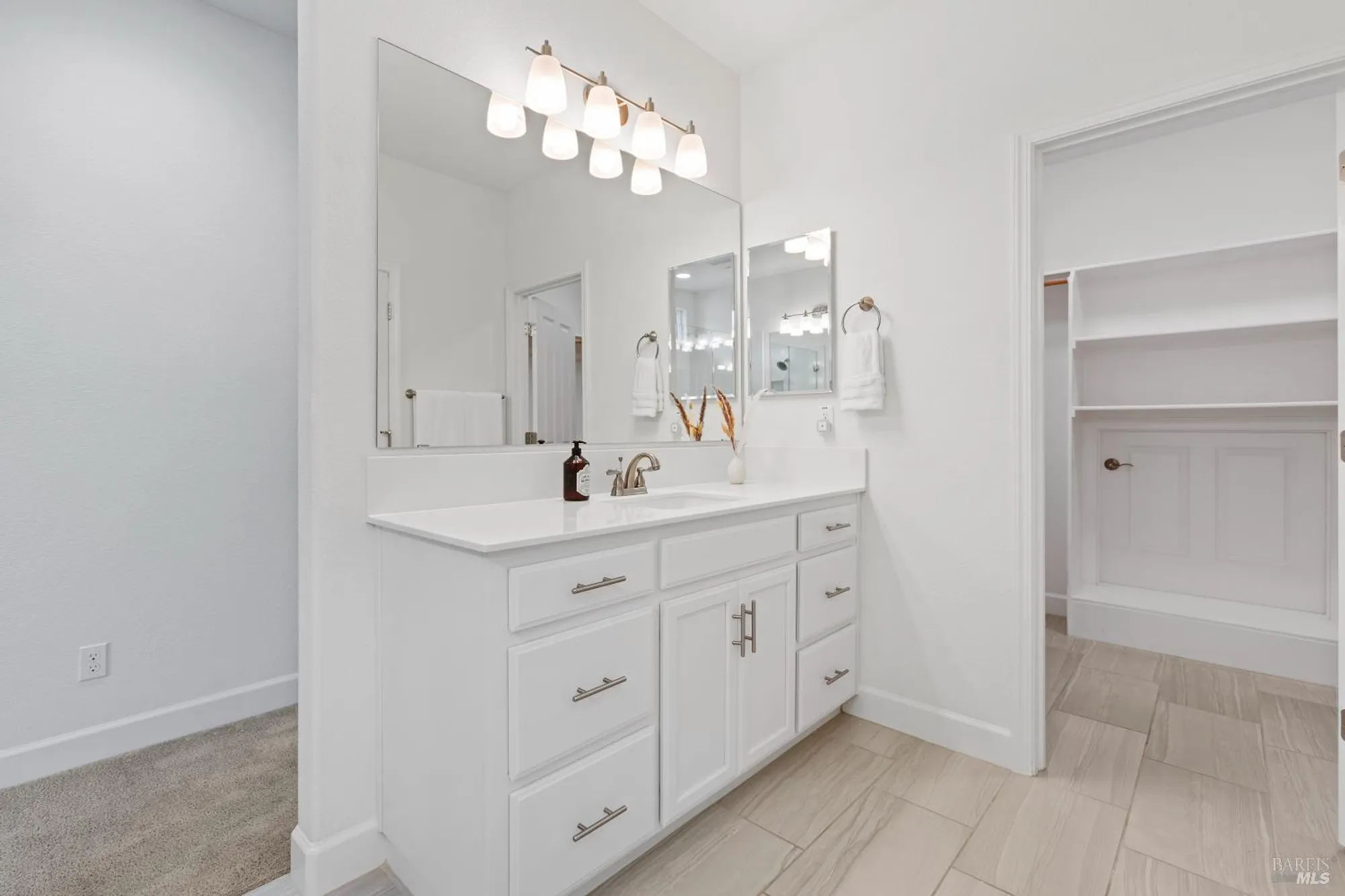 Property Slideshow image 18 of 29 | 292 harvest hills ln, Rio Vista, CA, 94571