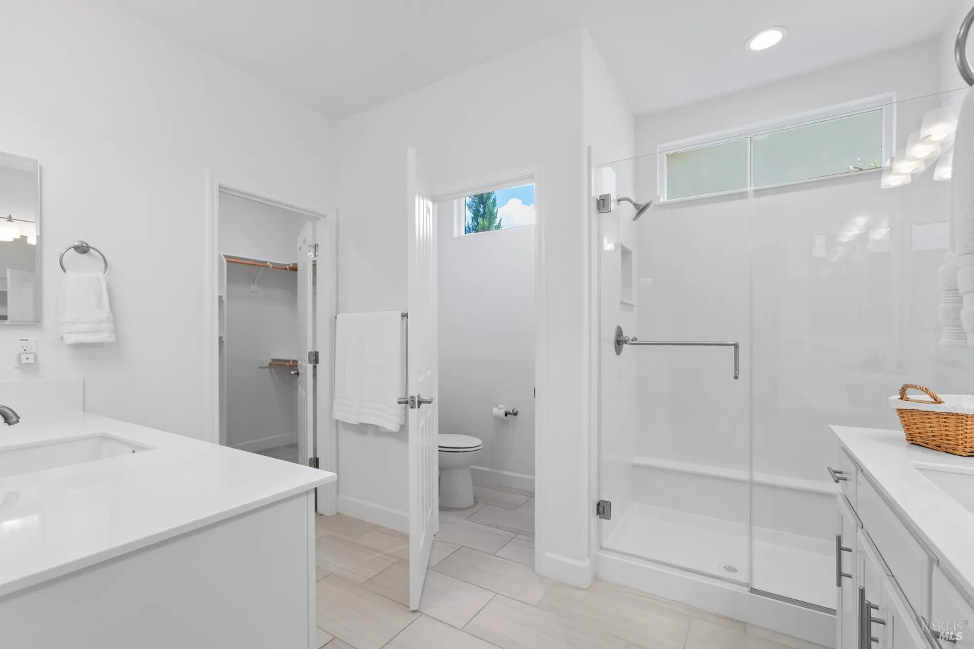 Property Slideshow image 19 of 29 | 292 harvest hills ln, Rio Vista, CA, 94571