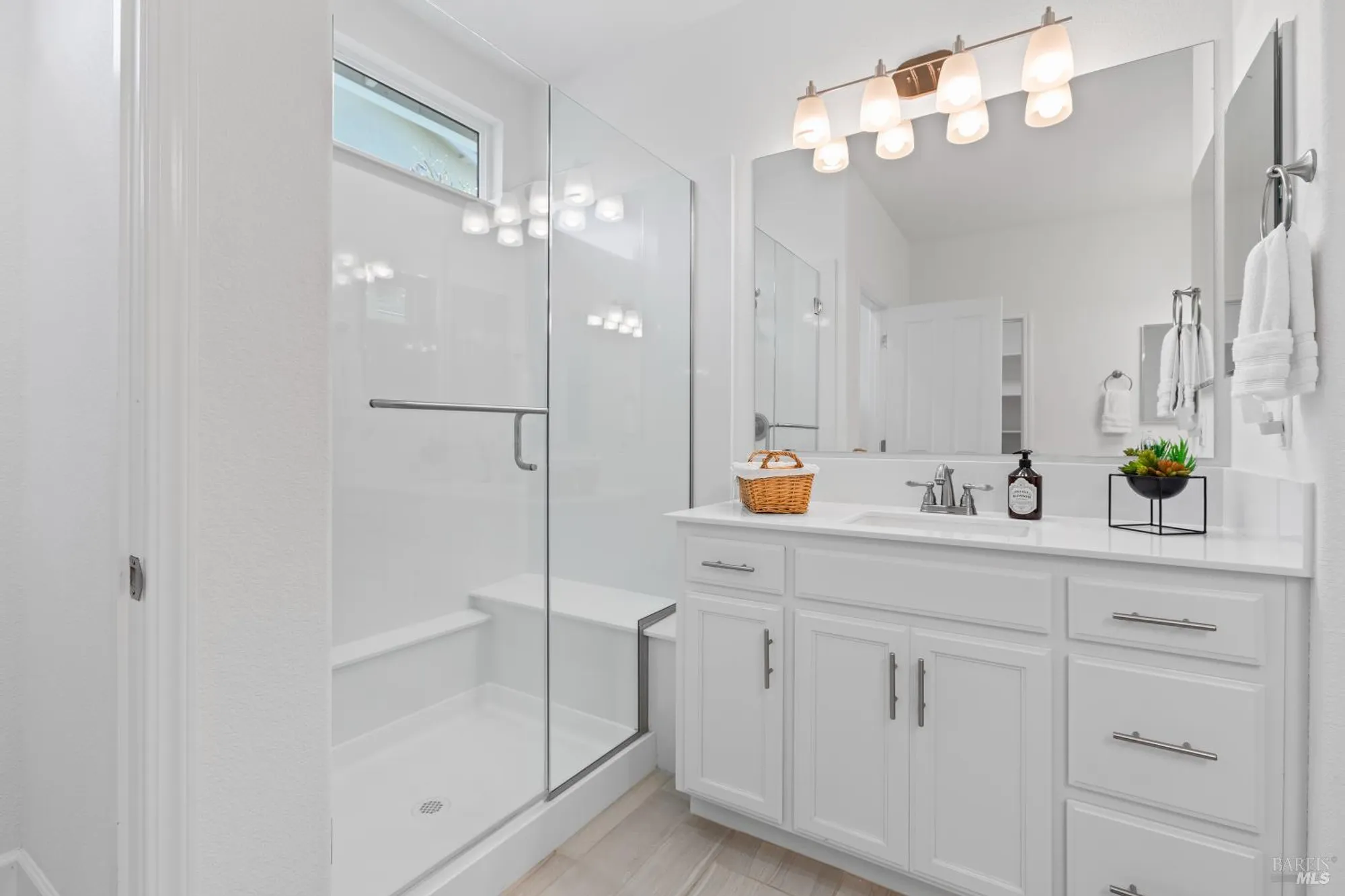 Property Slideshow image 20 of 29 | 292 harvest hills ln, Rio Vista, CA, 94571