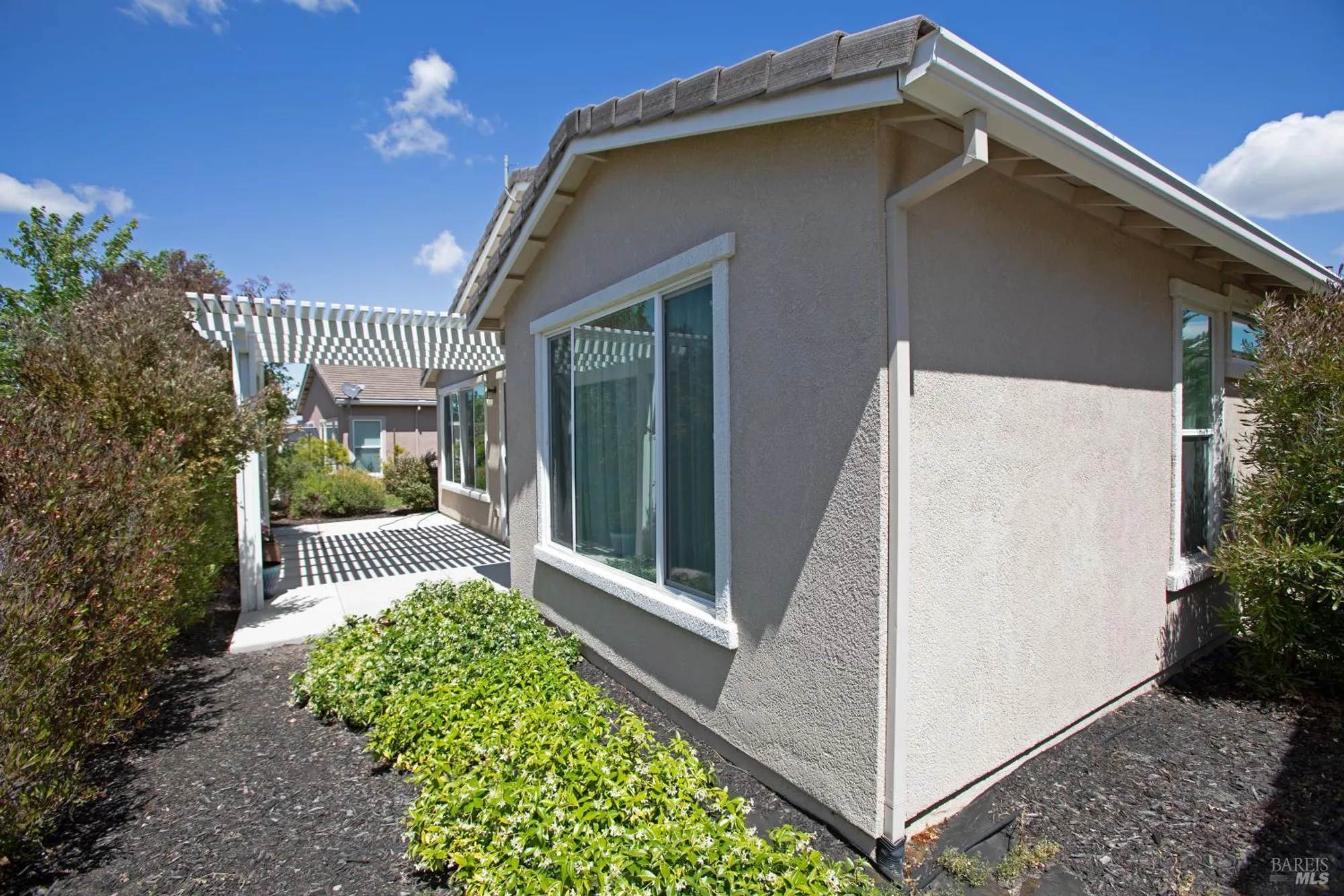 Property Slideshow image 8 of 29 | 292 harvest hills ln, Rio Vista, CA, 94571